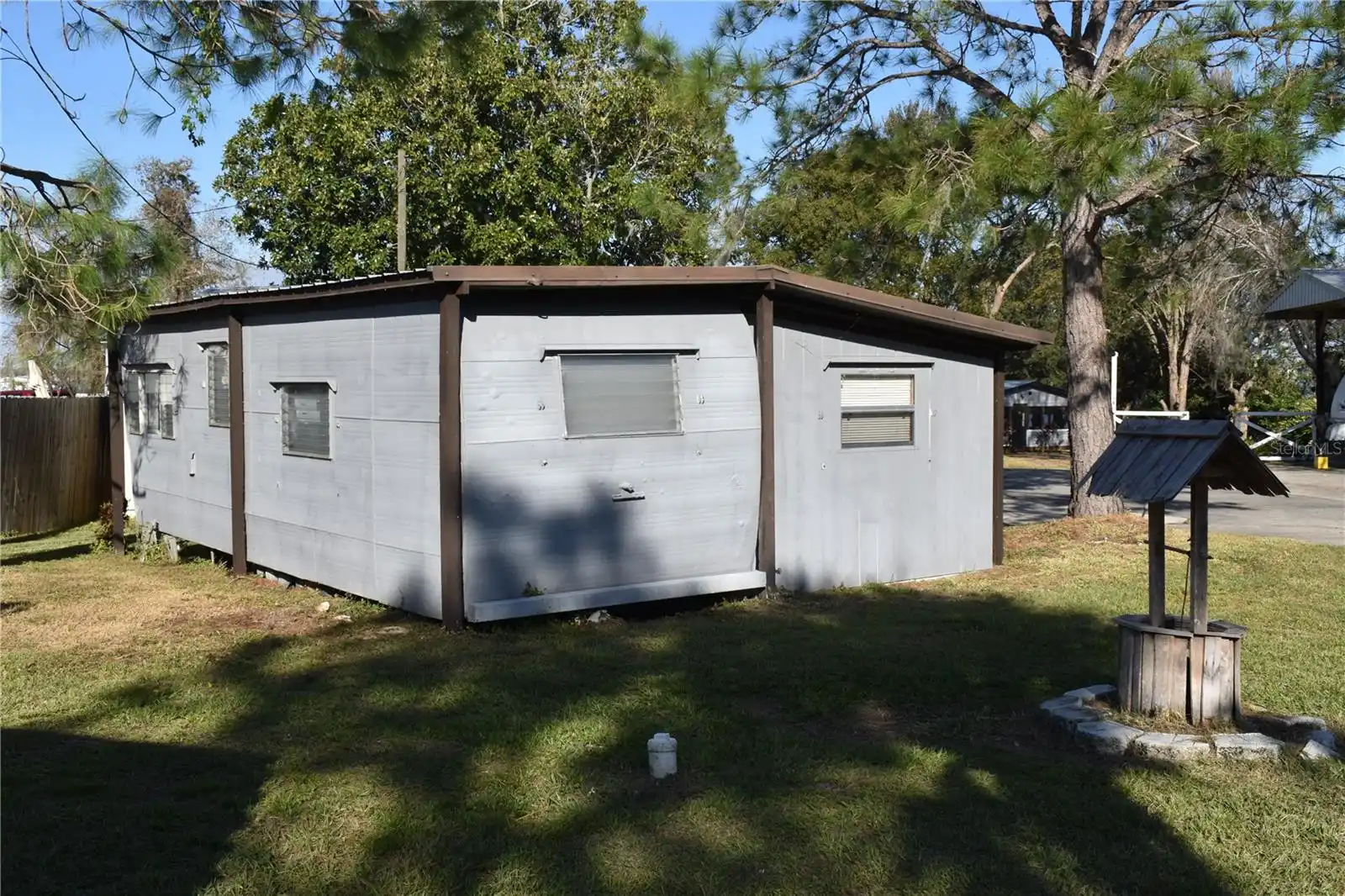 Listing Photo 11