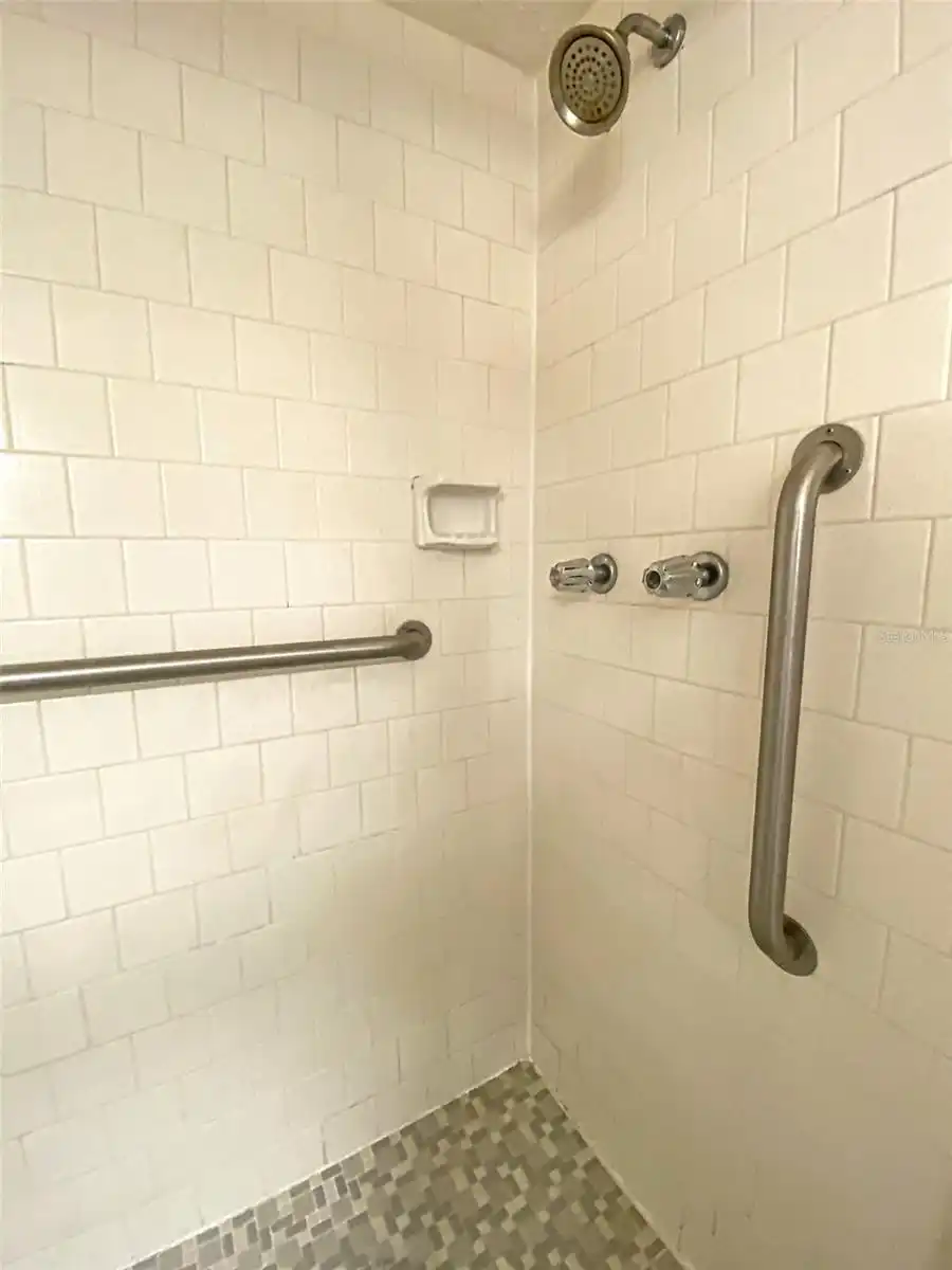 Listing Photo 28