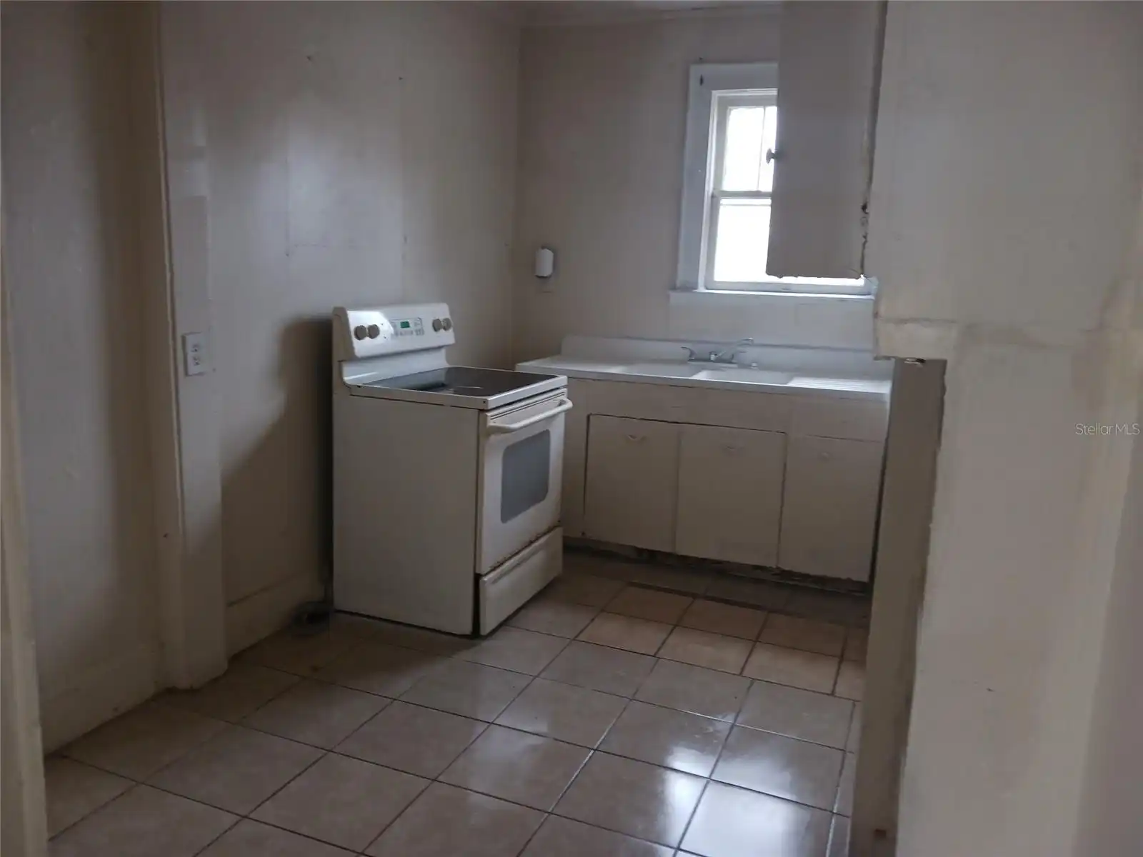 Listing Photo 8