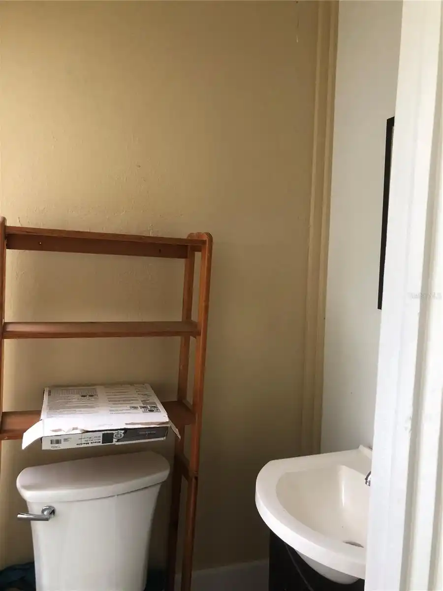 Listing Photo 7