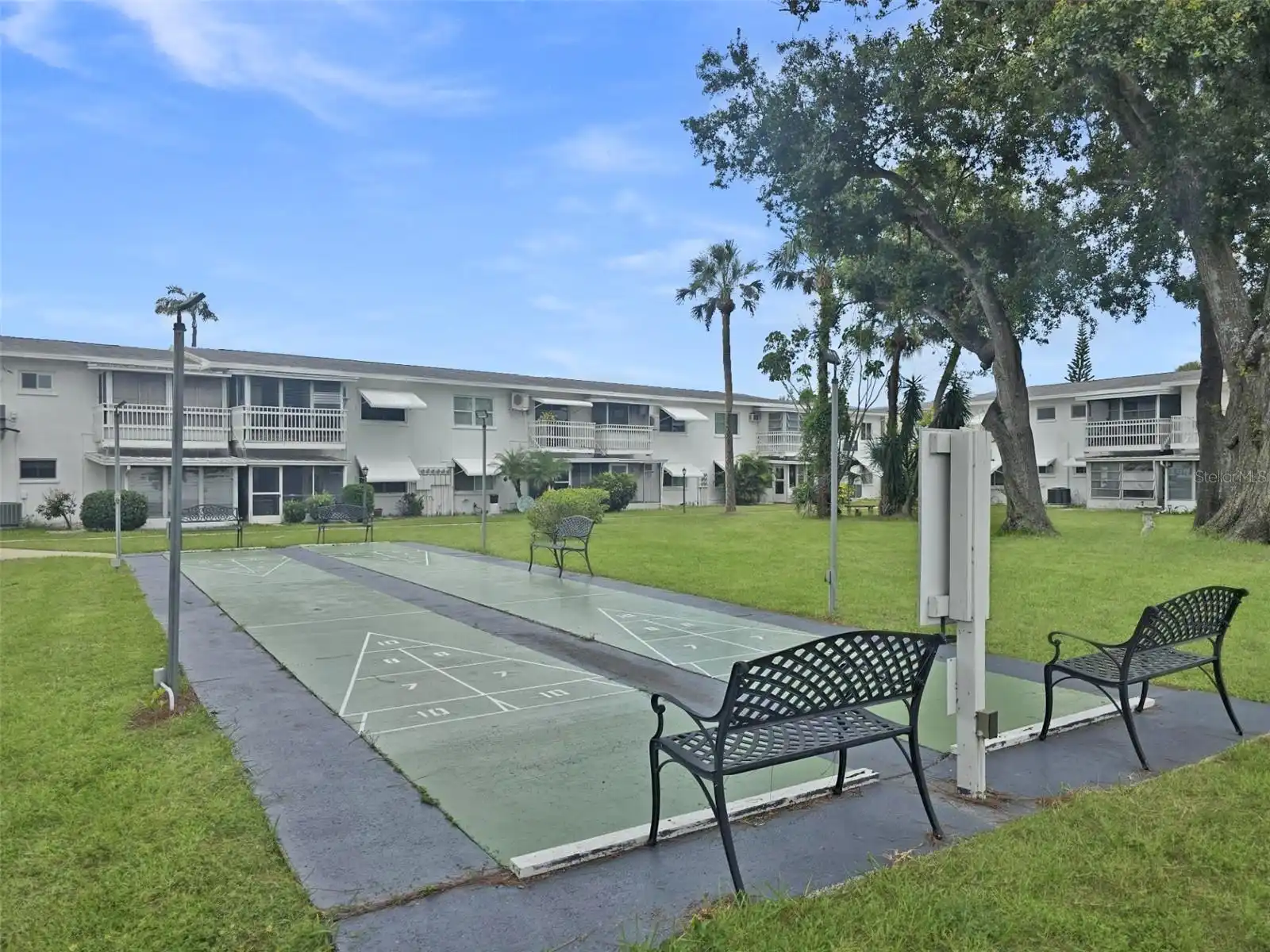 Listing Photo 11