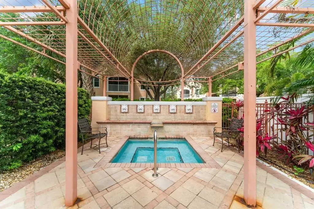 Listing Photo 10