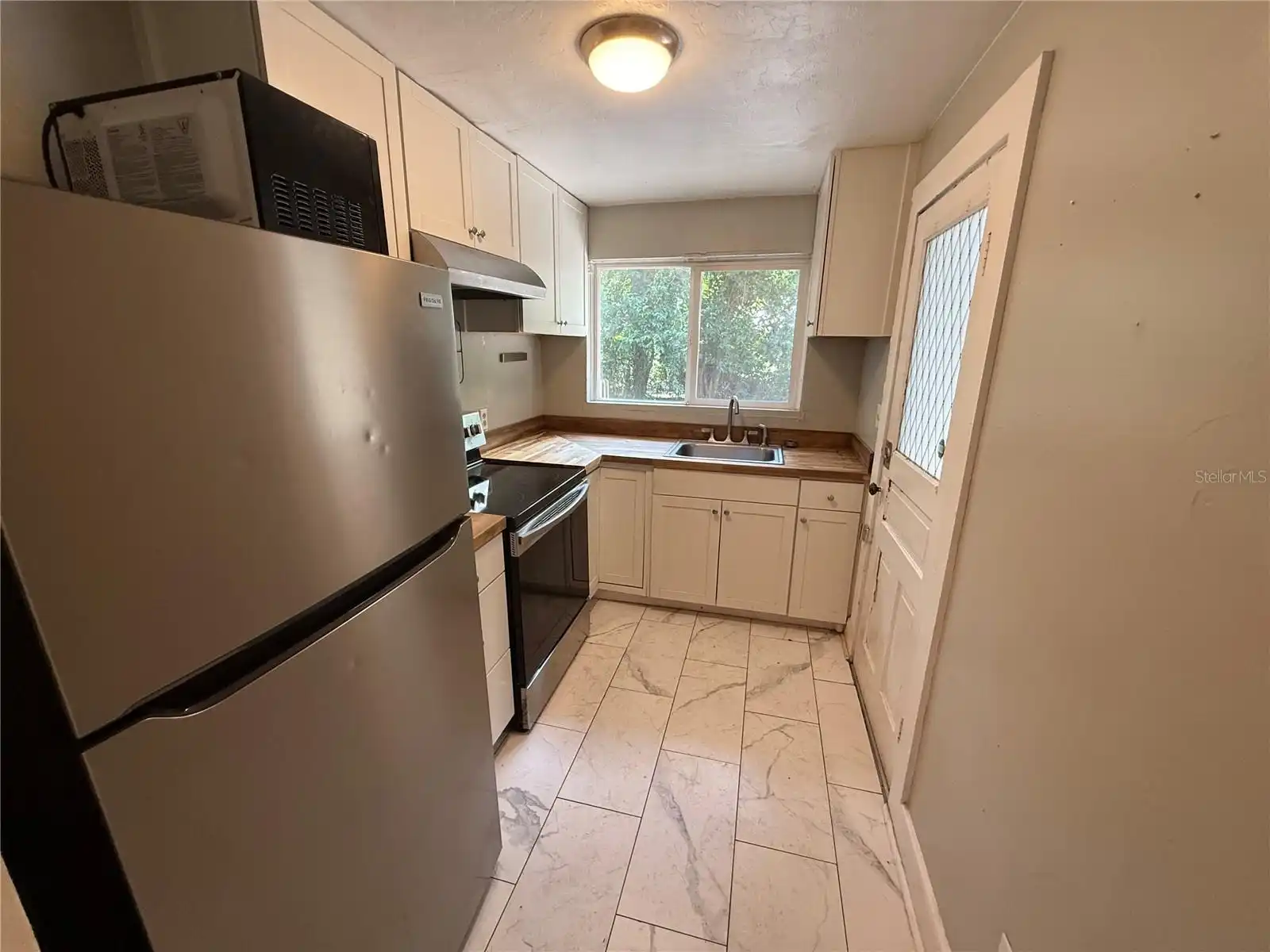 Listing Photo 5