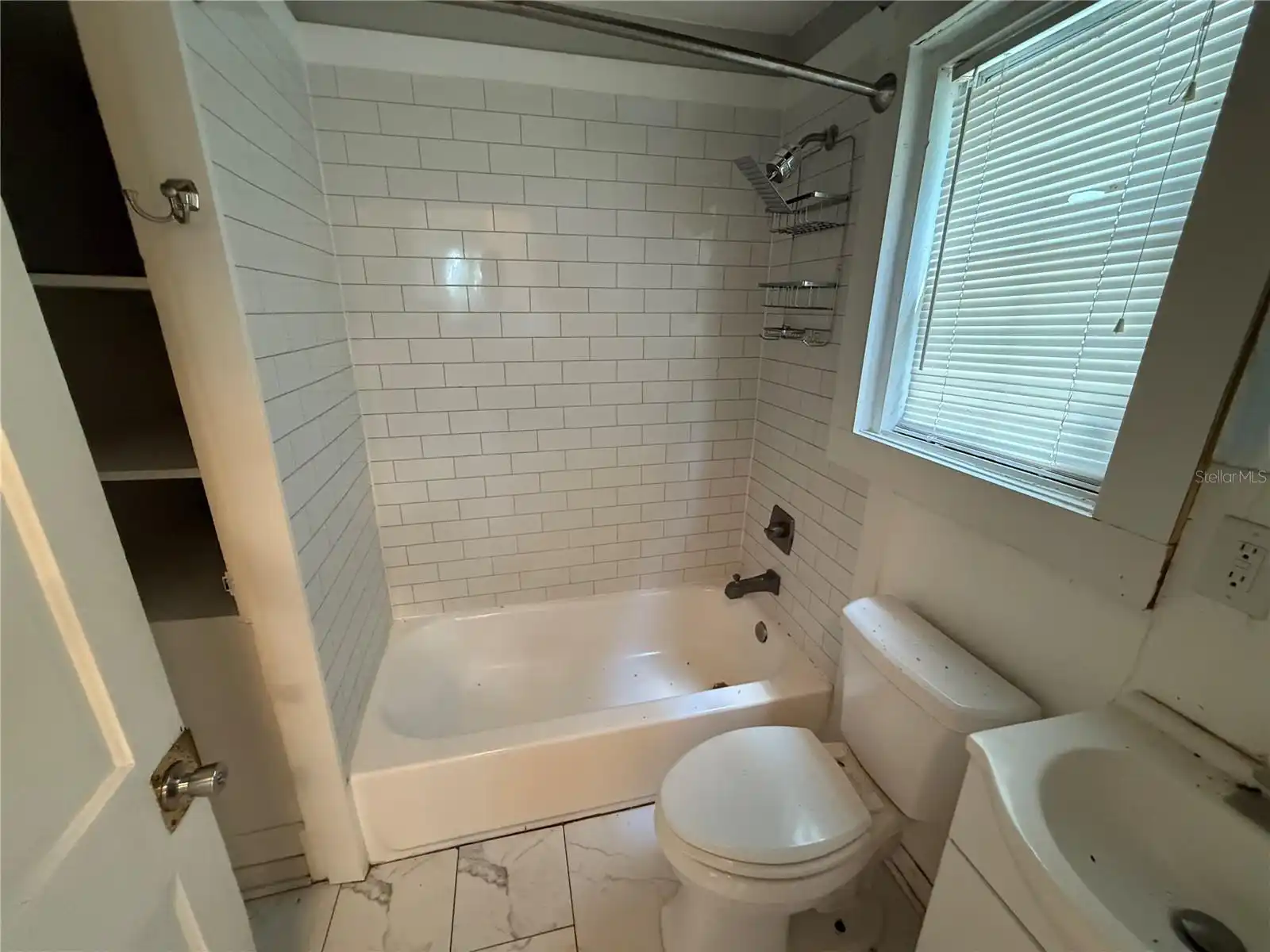 Listing Photo 6