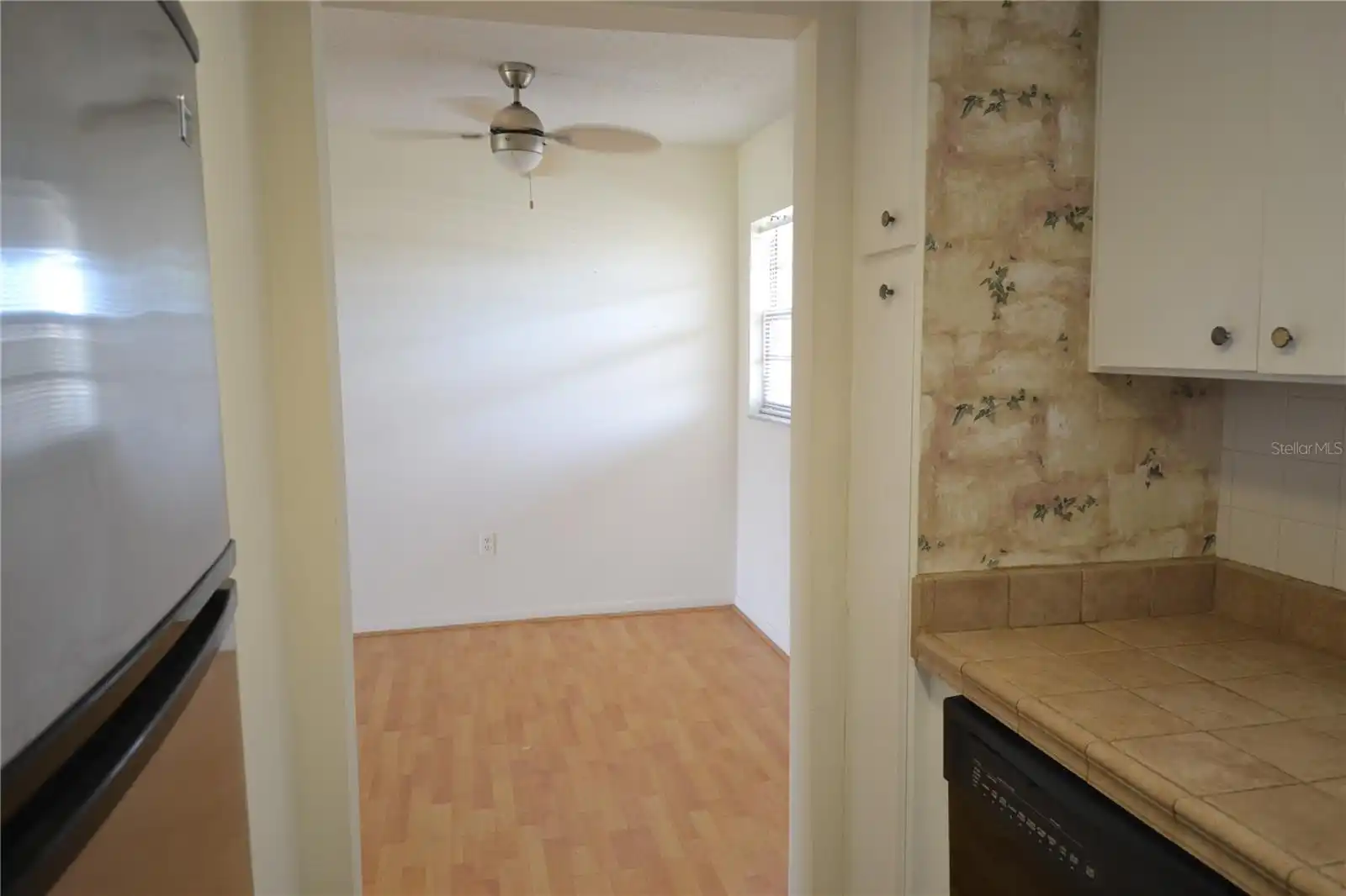 Listing Photo 8