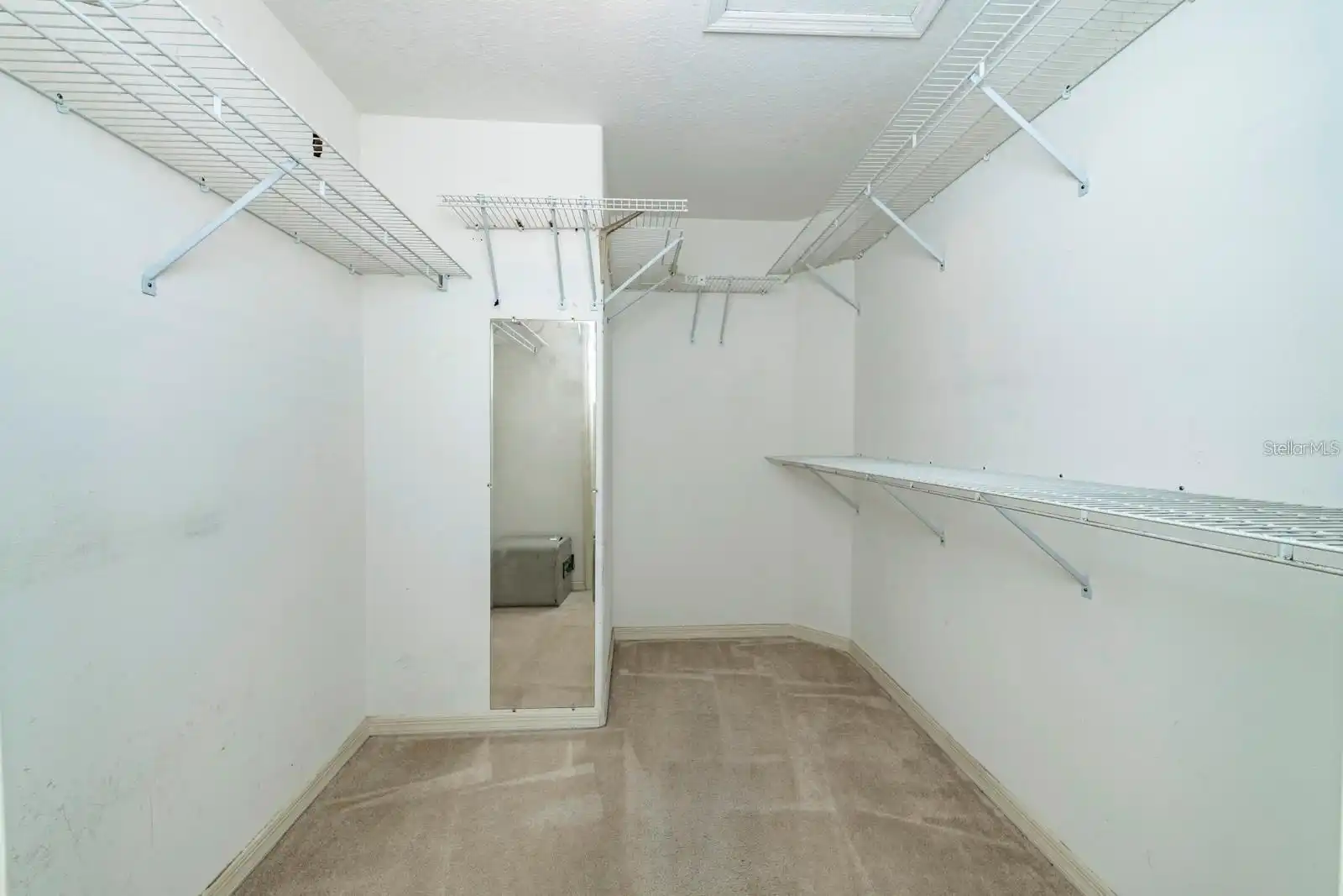 Listing Photo 12