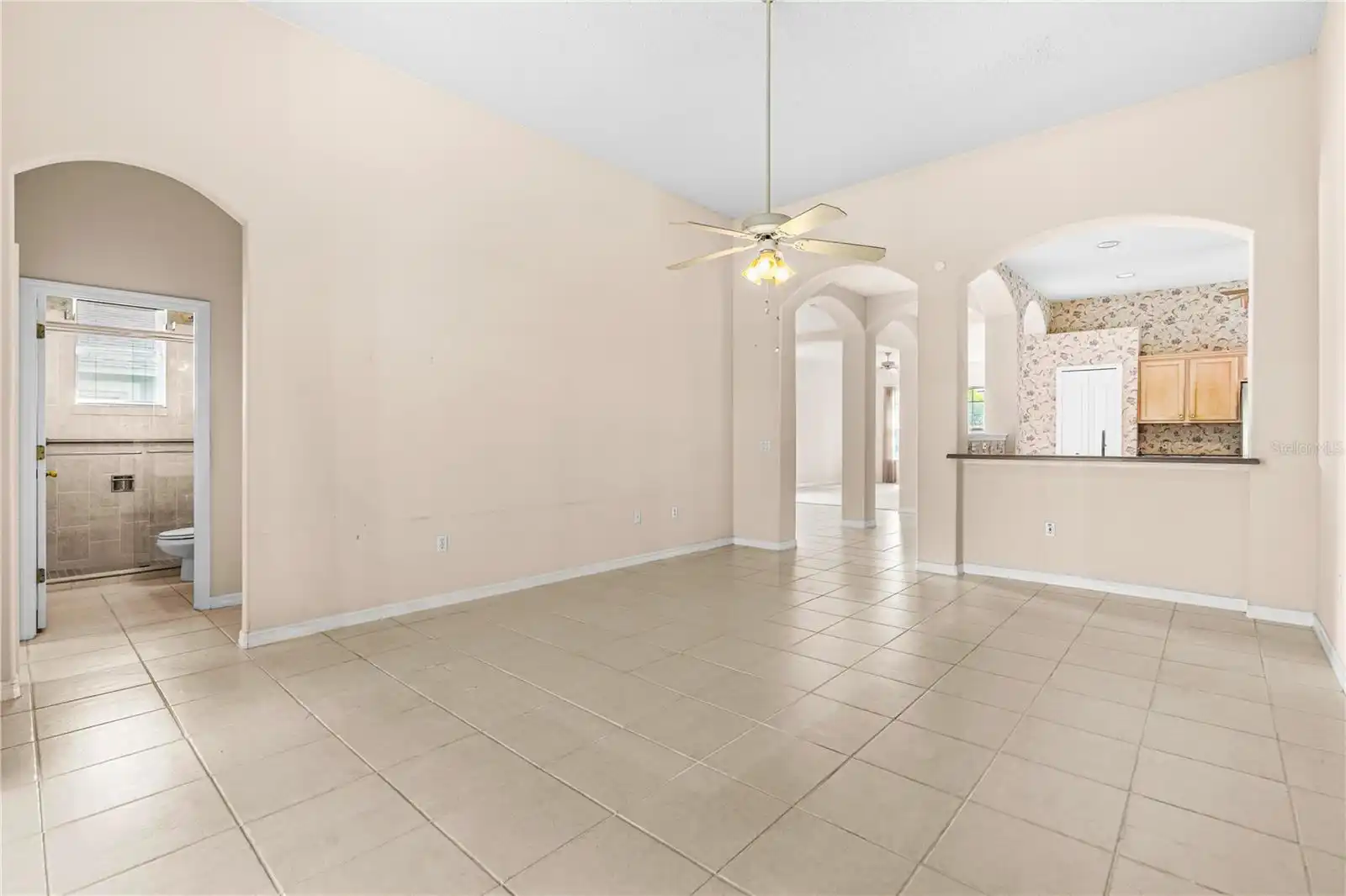 Listing Photo 9