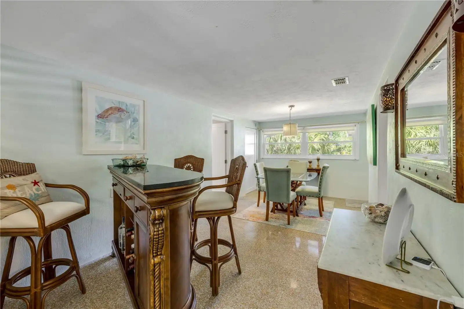 Listing Photo 9