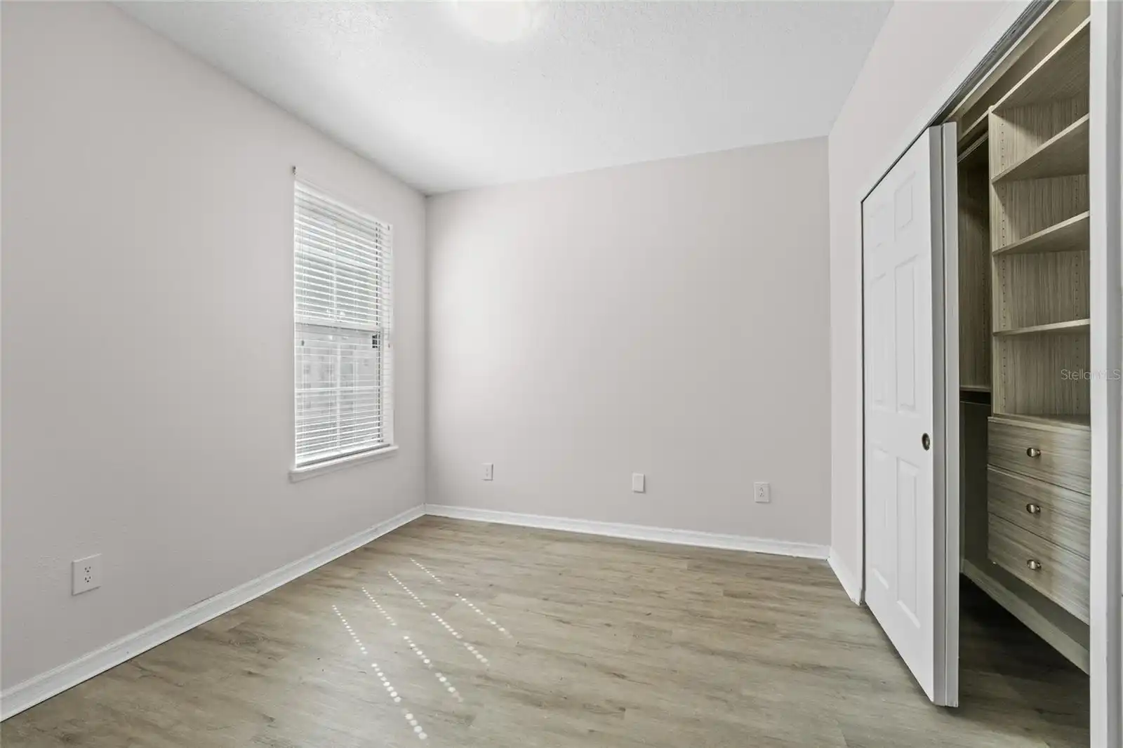 Listing Photo 17