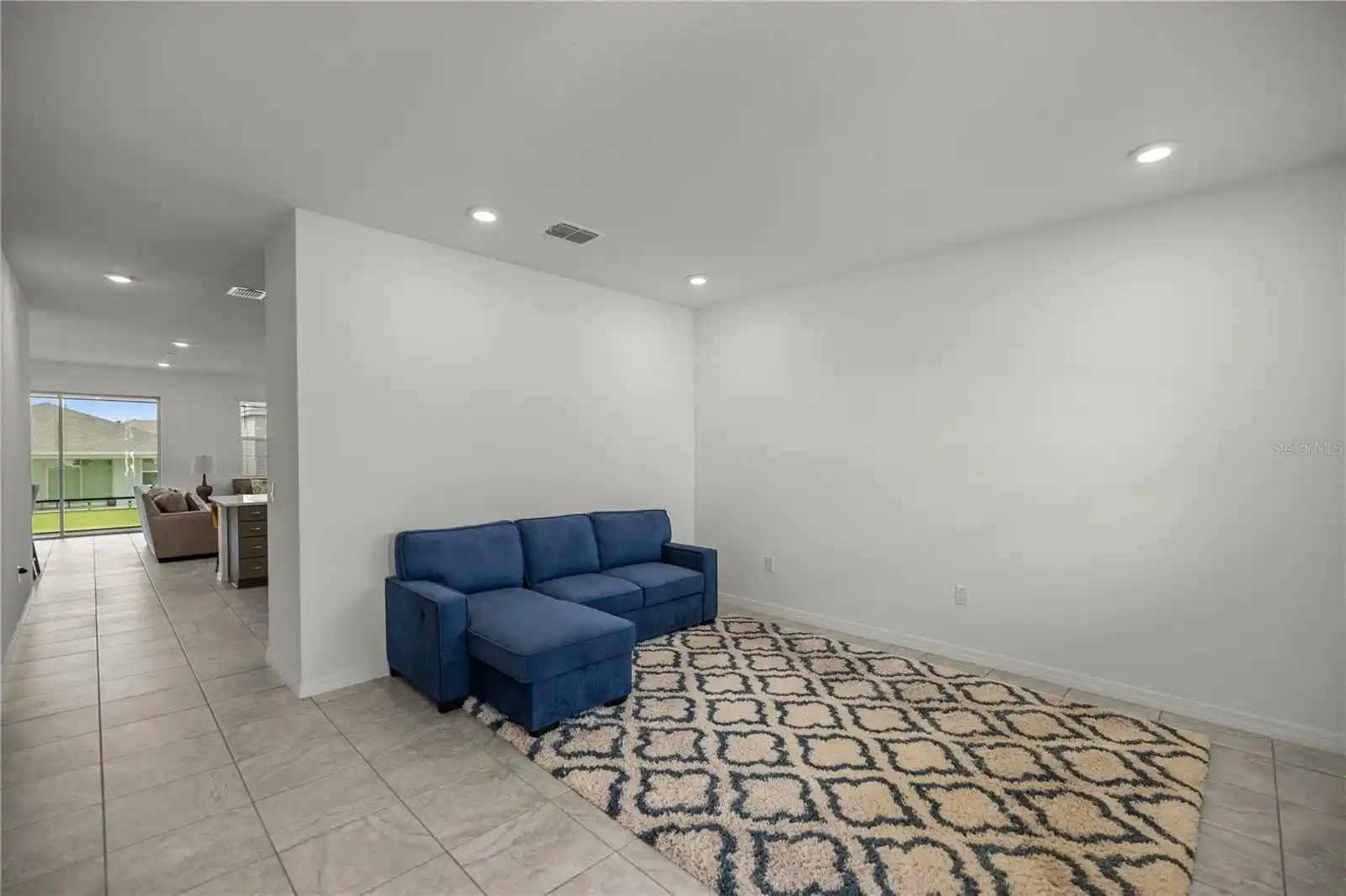 Listing Photo 12