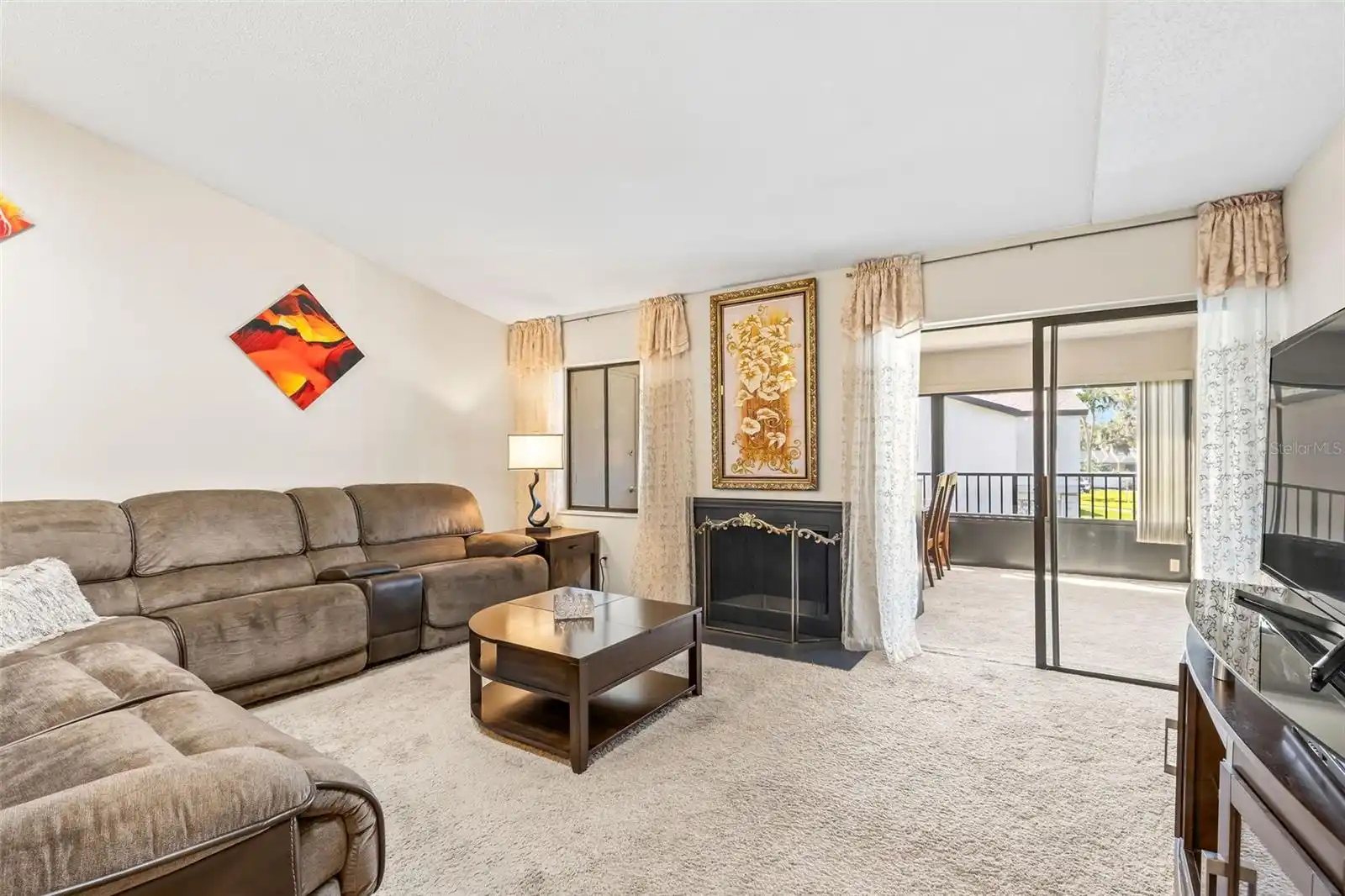 Listing Photo 11