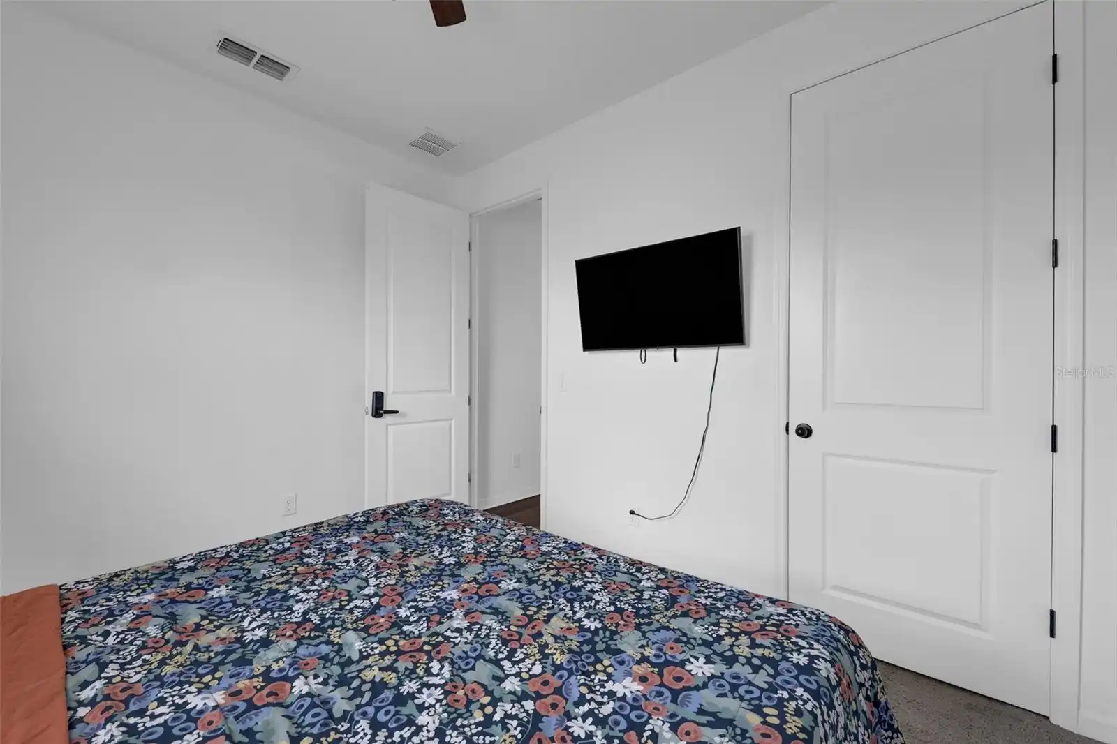Listing Photo 23