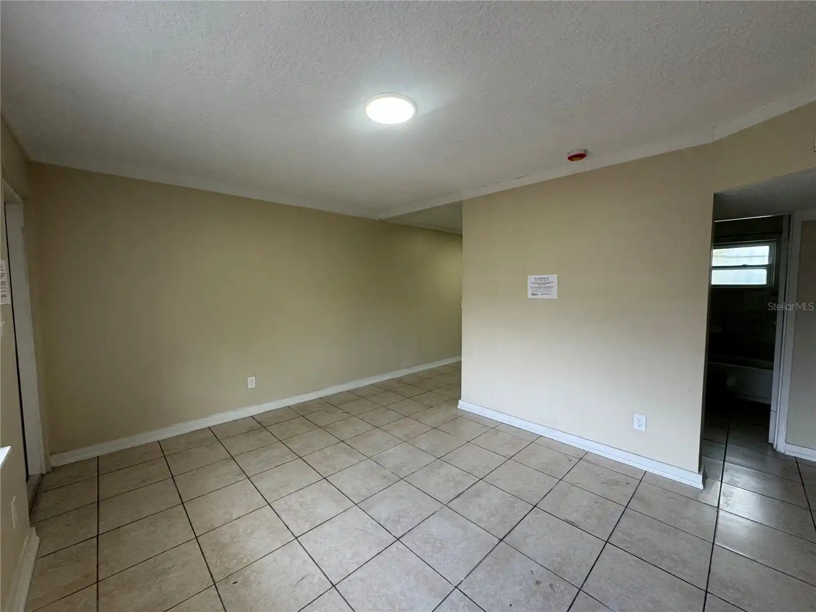 Listing Photo 9