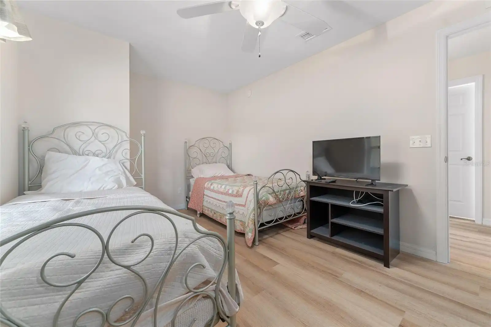 Listing Photo 32