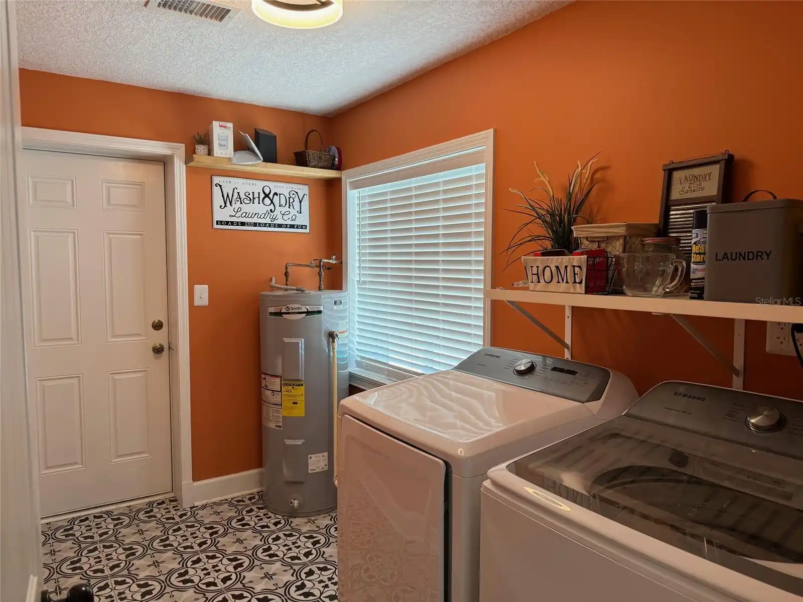 Listing Photo 12