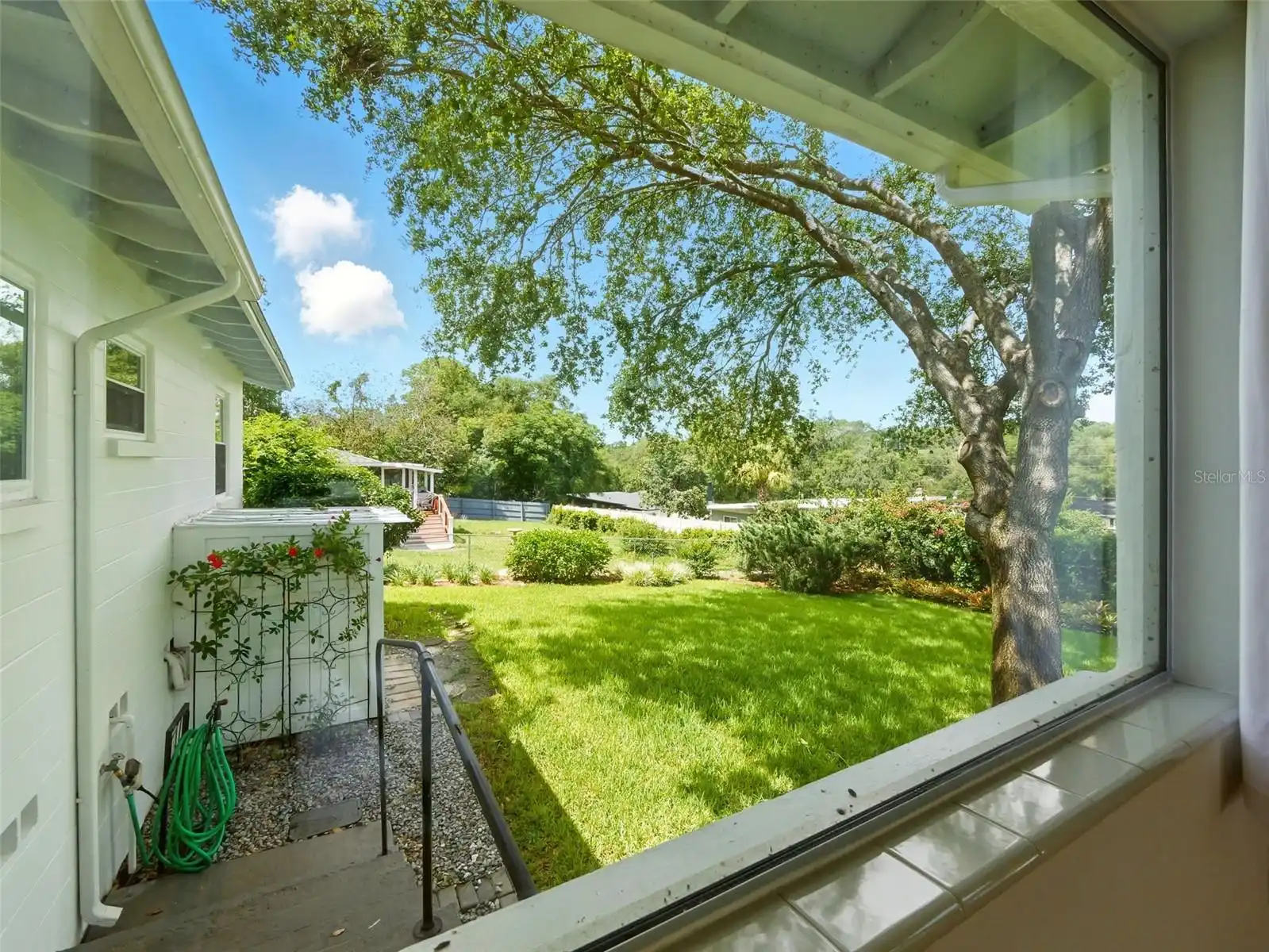 Listing Photo 8