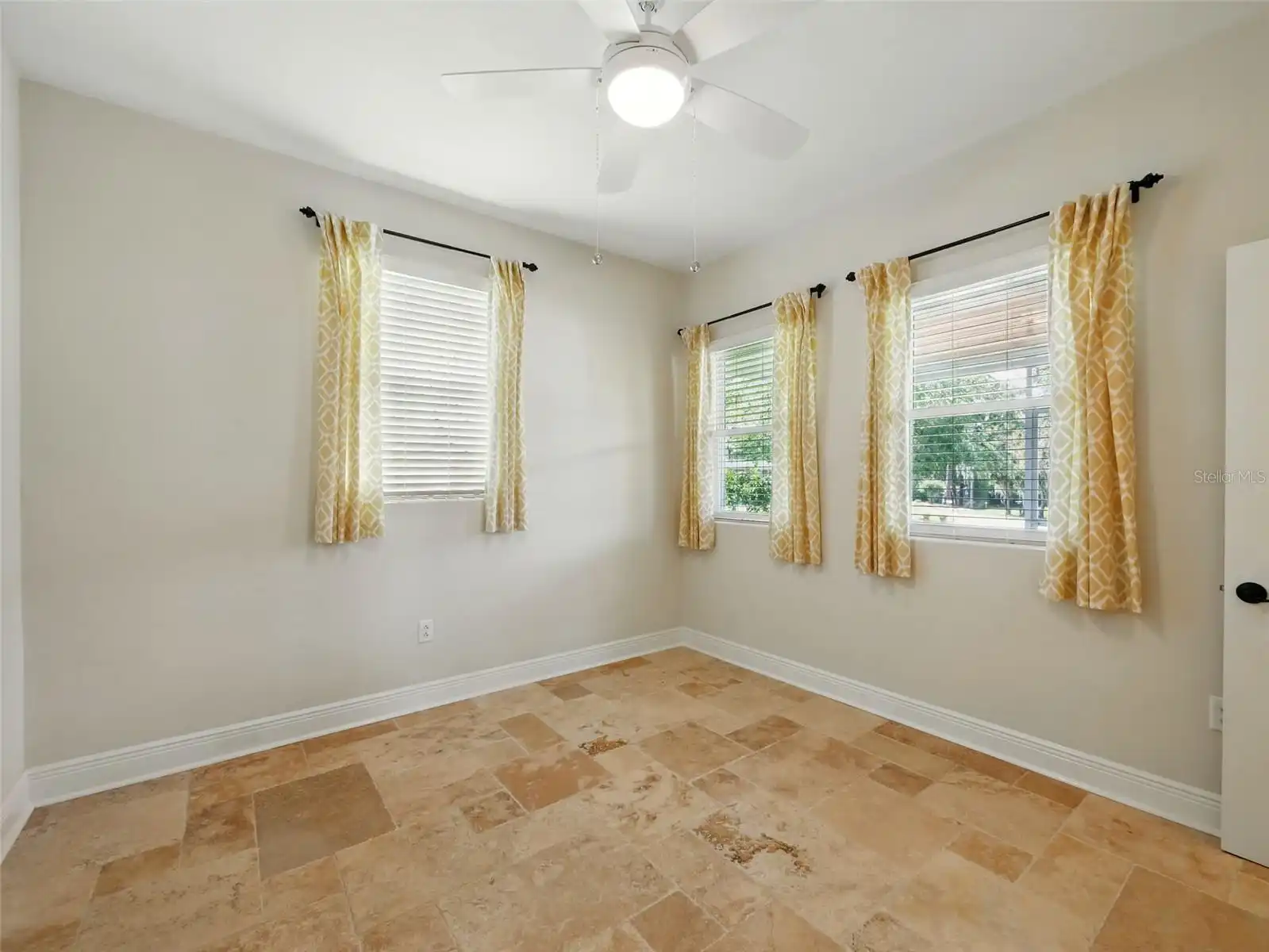 Listing Photo 21