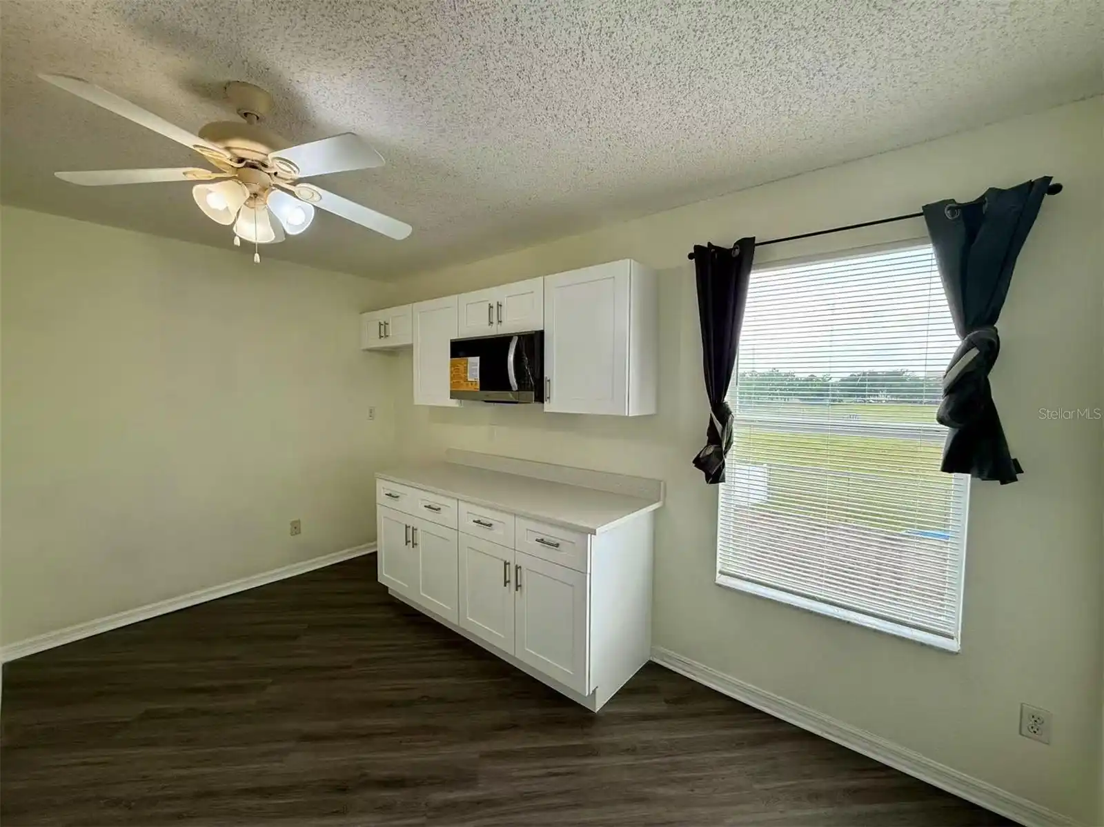 Listing Photo 16