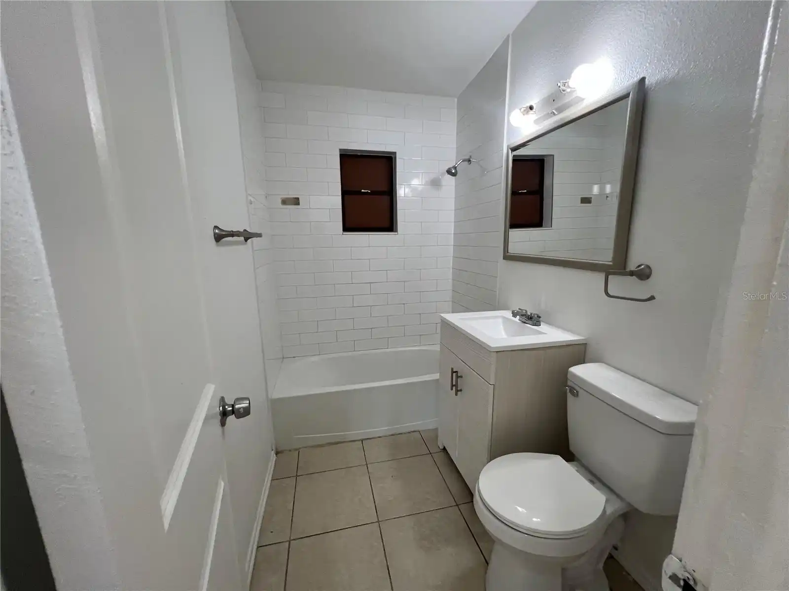 Listing Photo 12