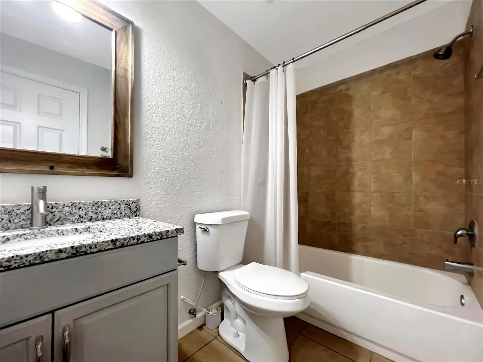 Listing Photo 11