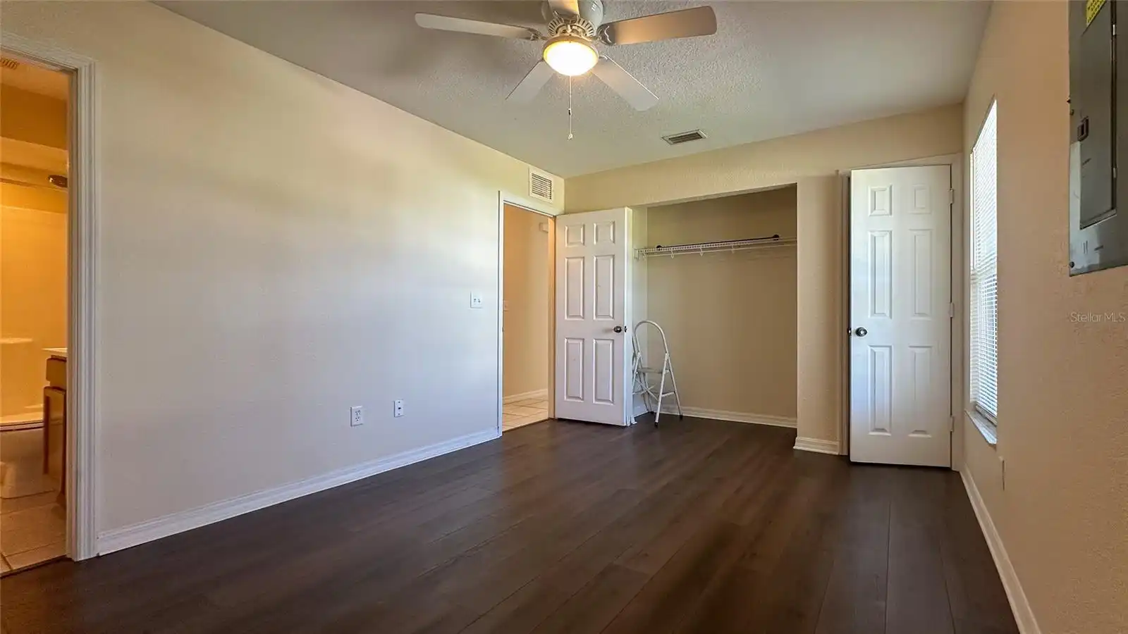 Listing Photo 14