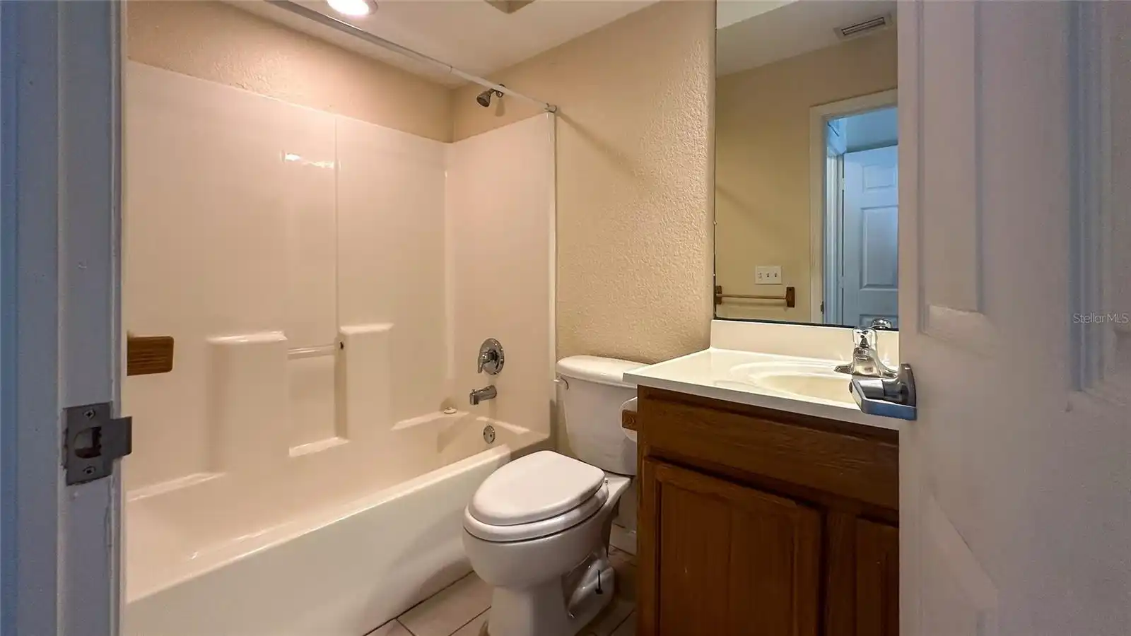 Listing Photo 8