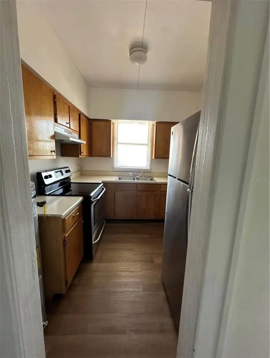 Listing Photo 9