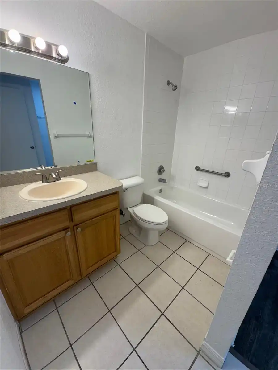 Listing Photo 14