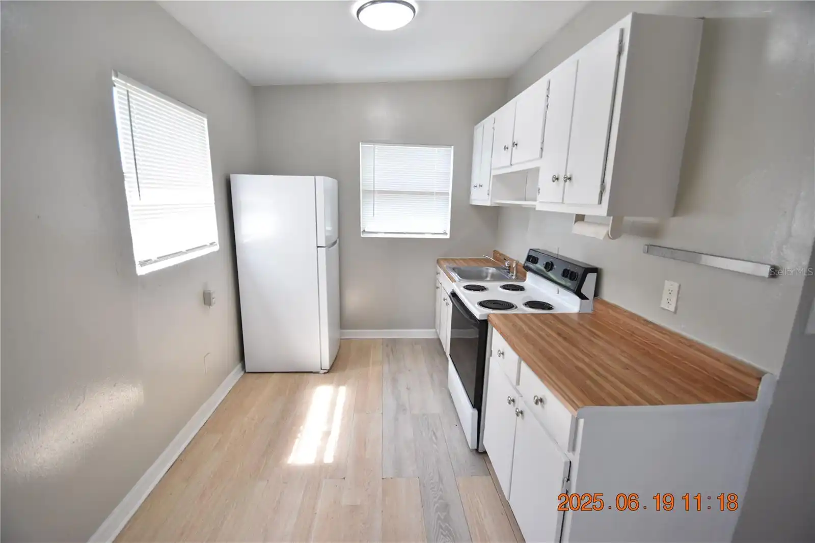 Listing Photo 12