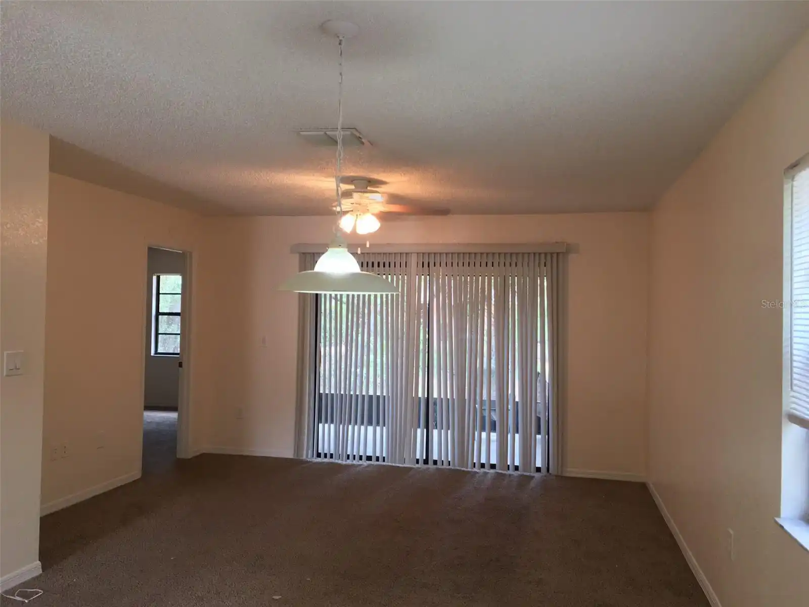 Listing Photo 8