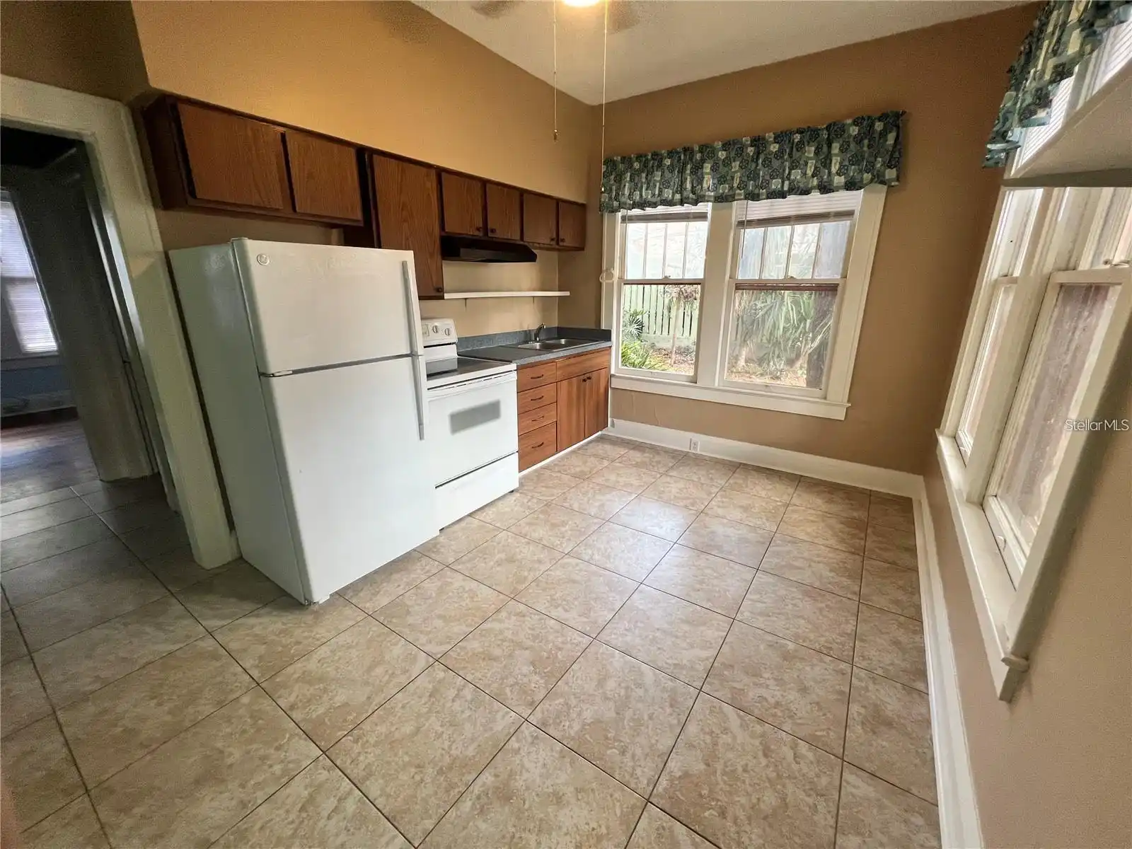 Listing Photo 5