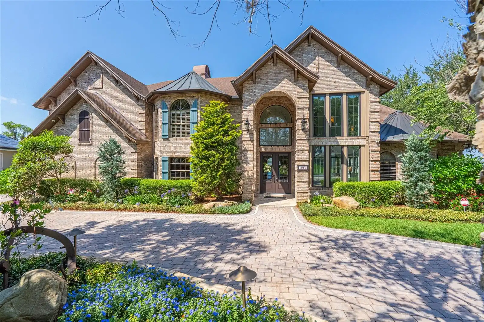 4BR, Home, 4BA, $2,300,000
Read More
