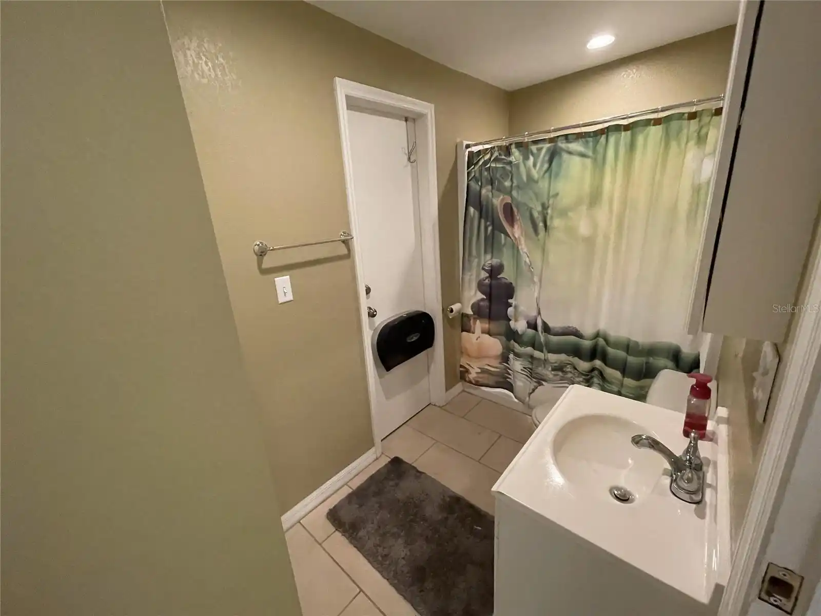 Listing Photo 6