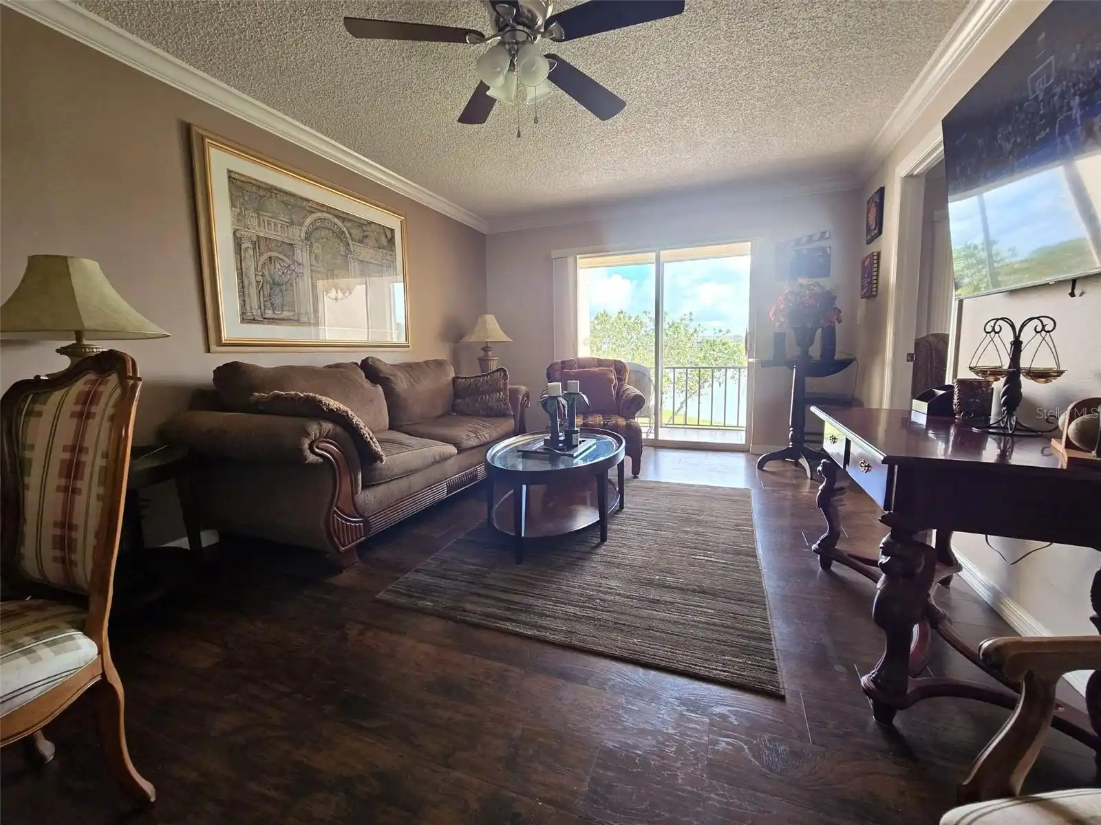 Listing Photo 8