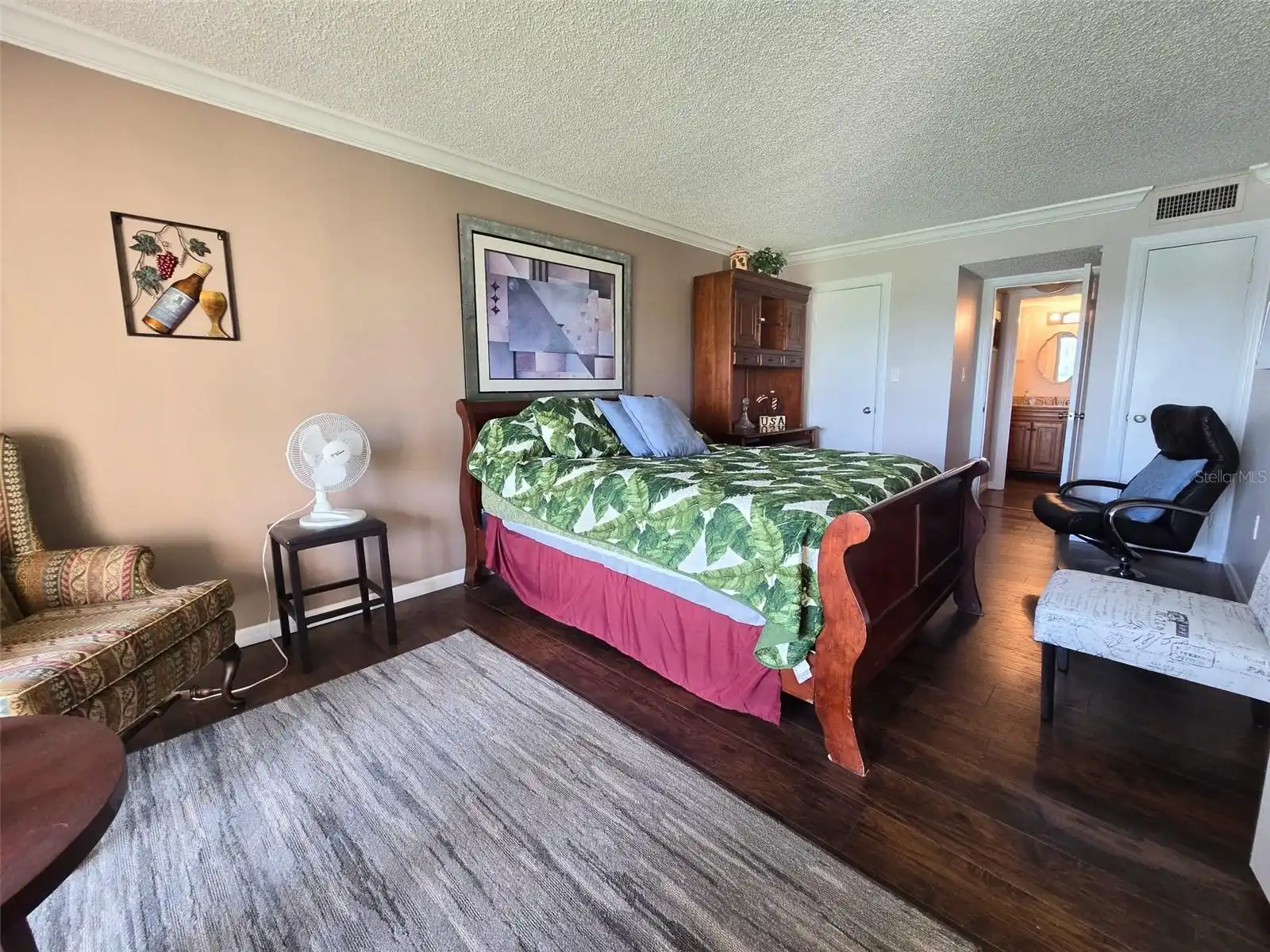 Listing Photo 18