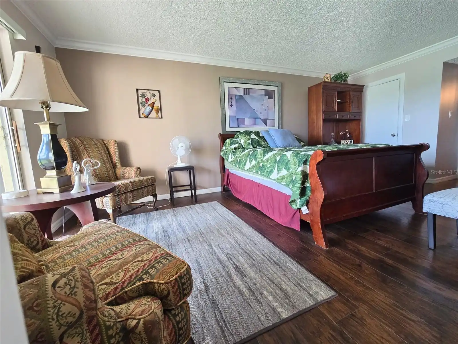 Listing Photo 17