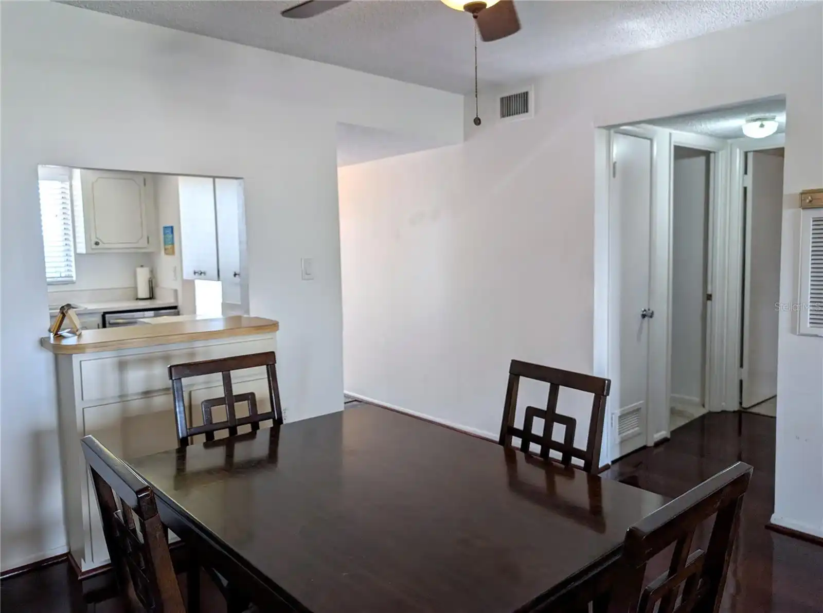 Listing Photo 8