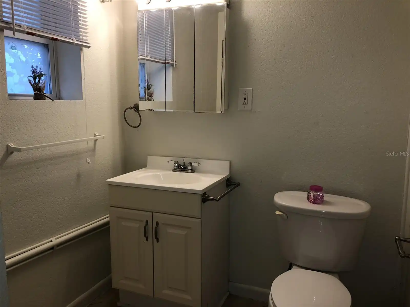 Listing Photo 5