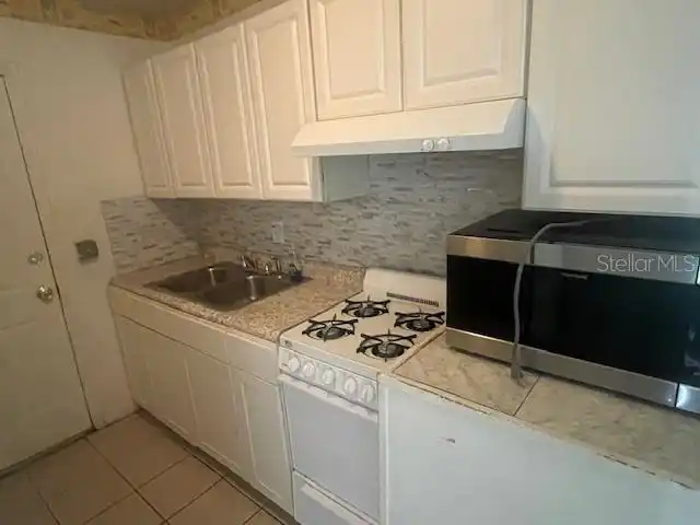 Listing Photo 8
