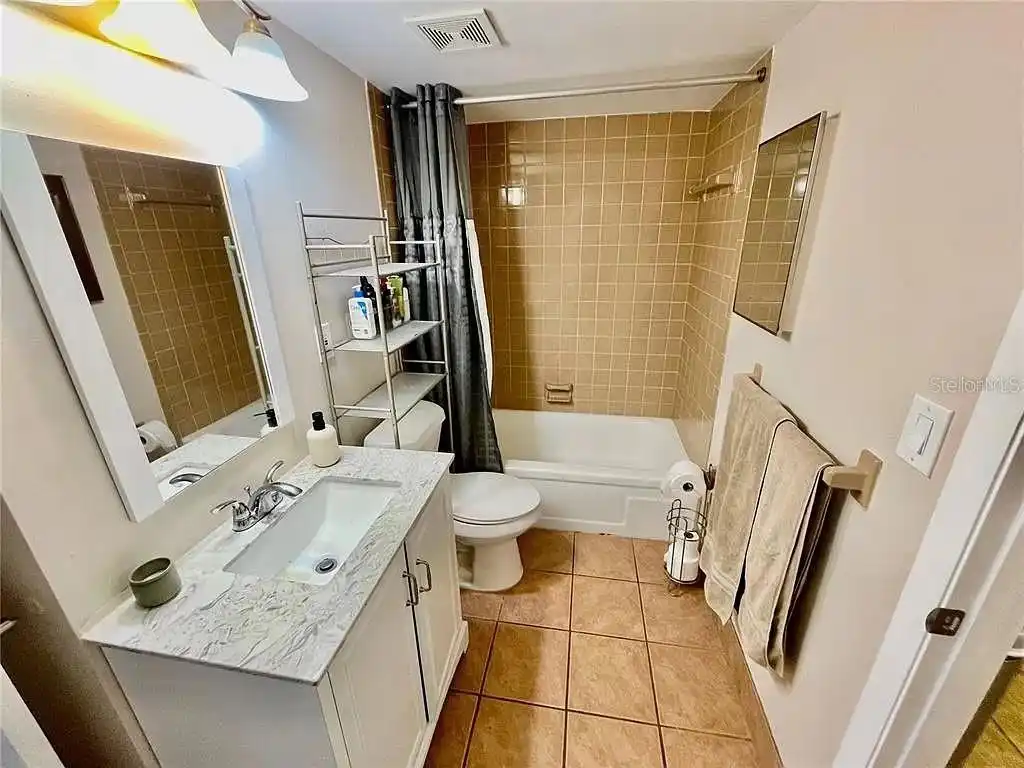 Listing Photo 12