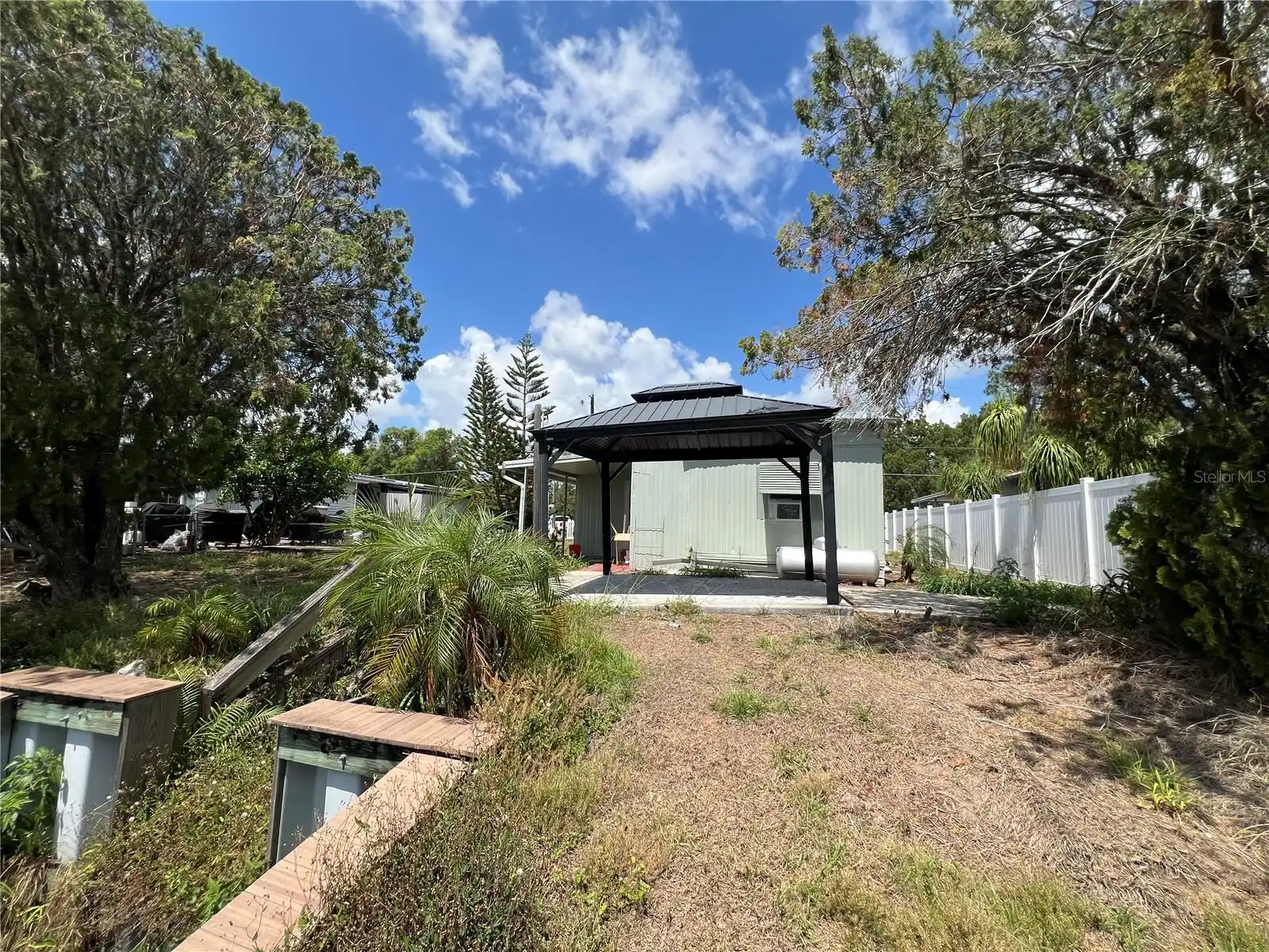 Listing Photo 14
