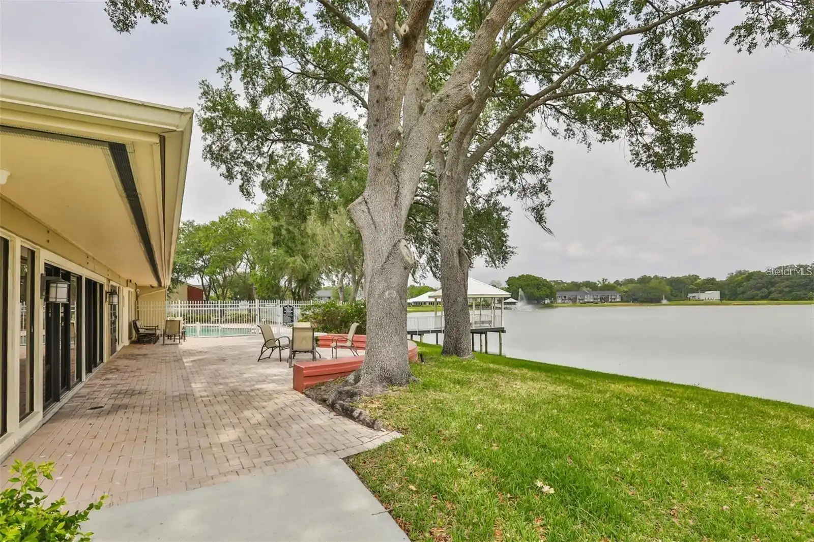 Listing Photo 11