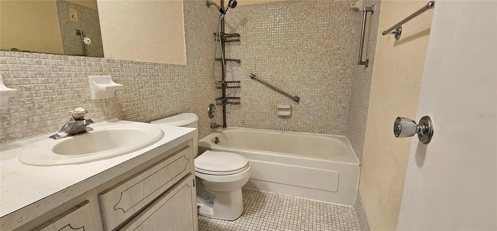 Listing Photo 8