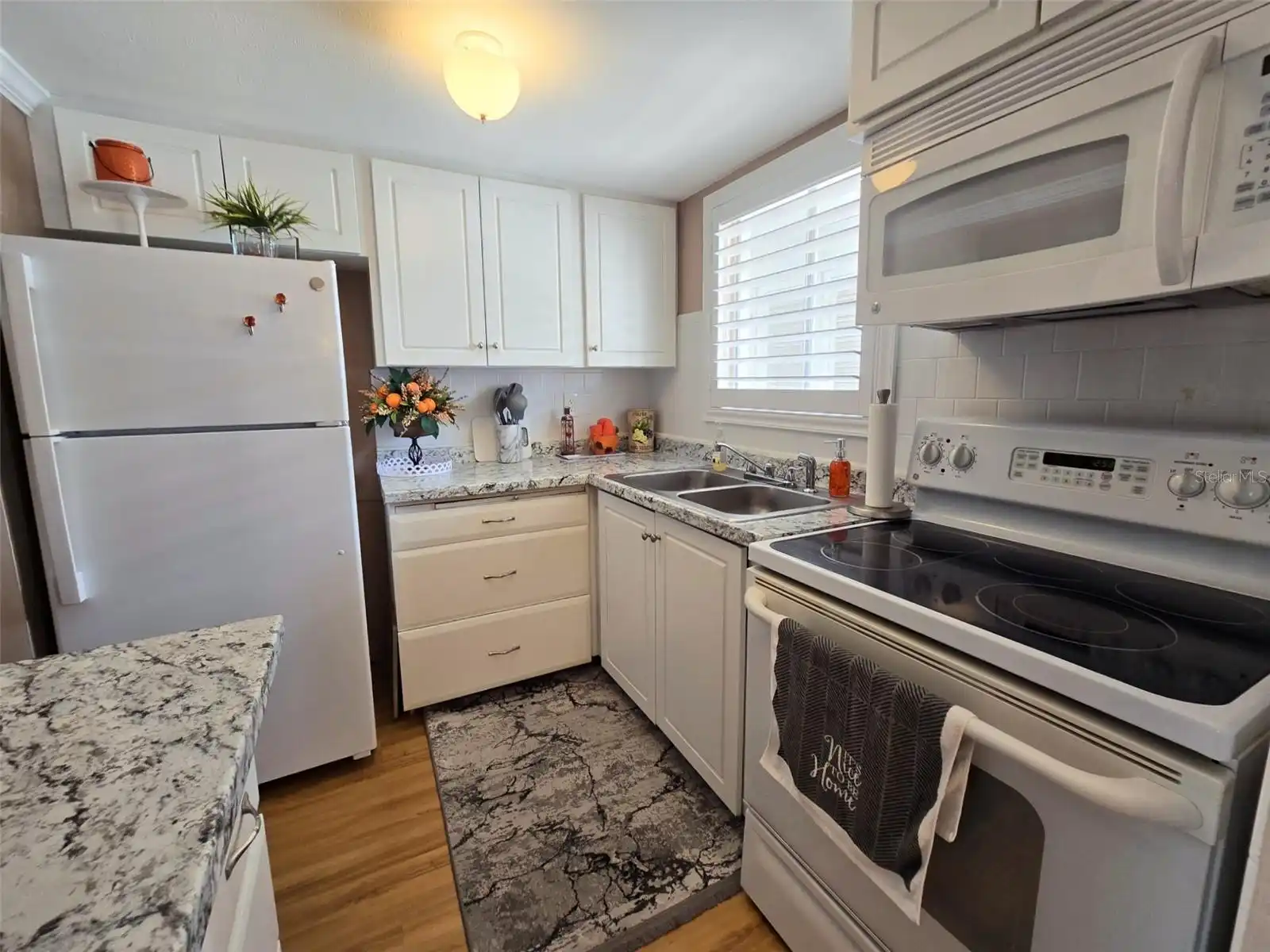 Listing Photo 7