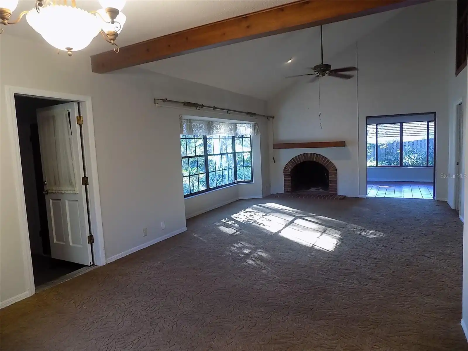 Listing Photo 8