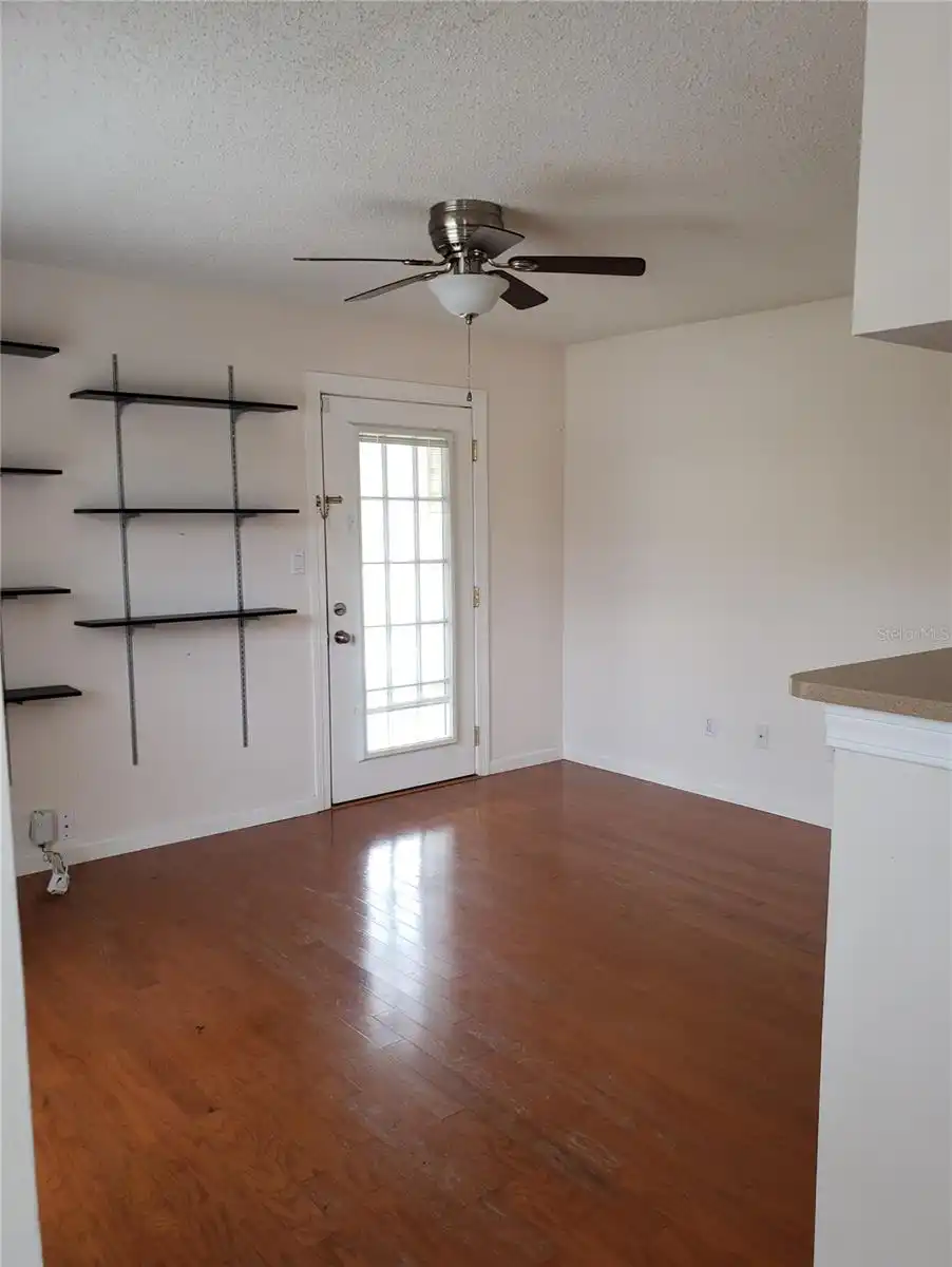 Listing Photo 10