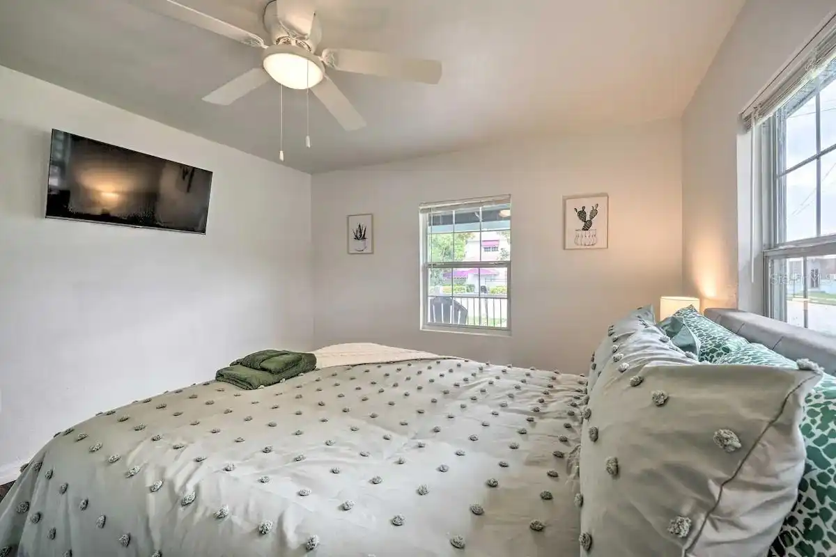 Listing Photo 16