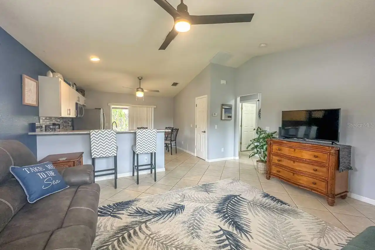 Listing Photo 10