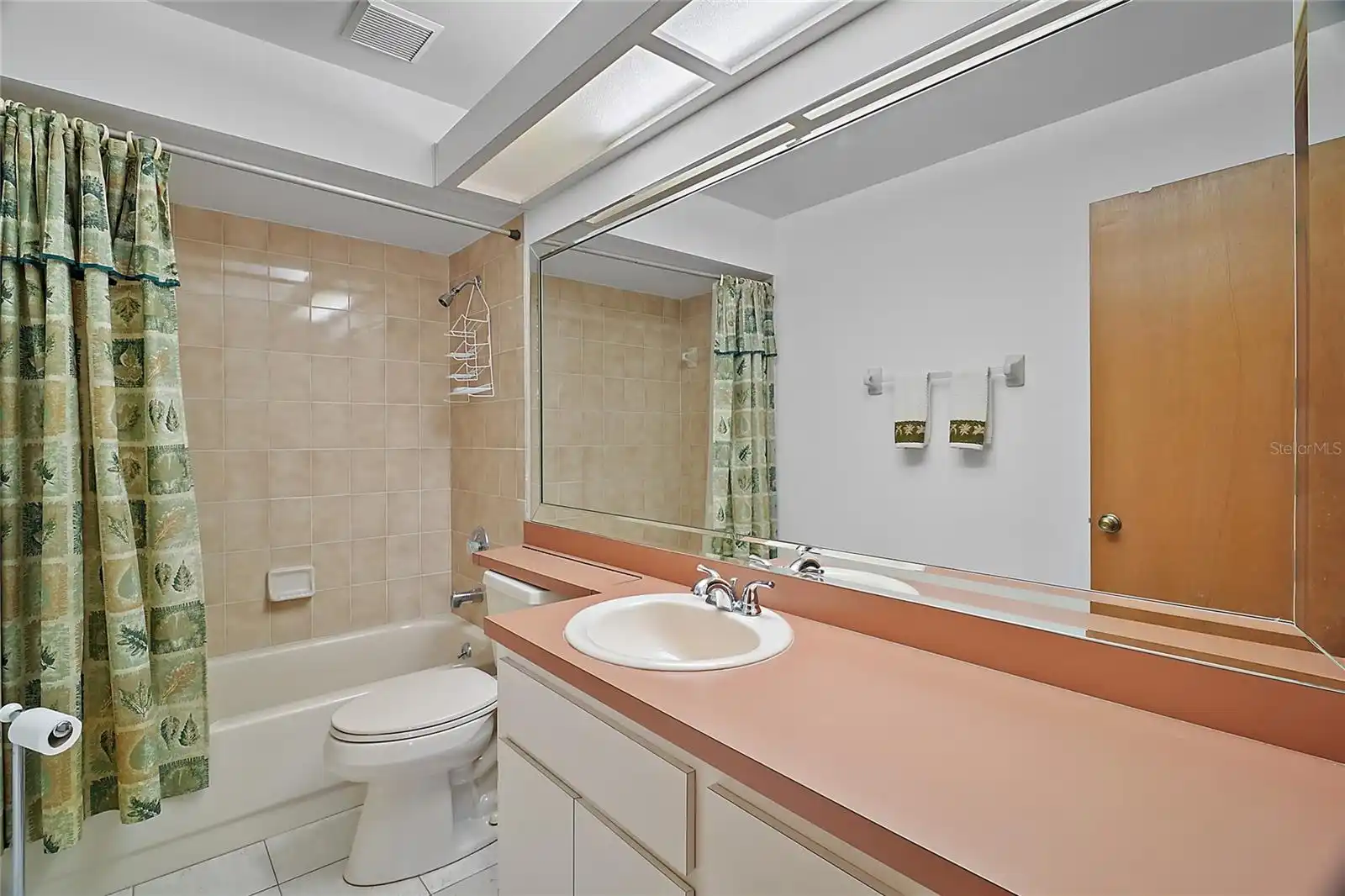 Listing Photo 23