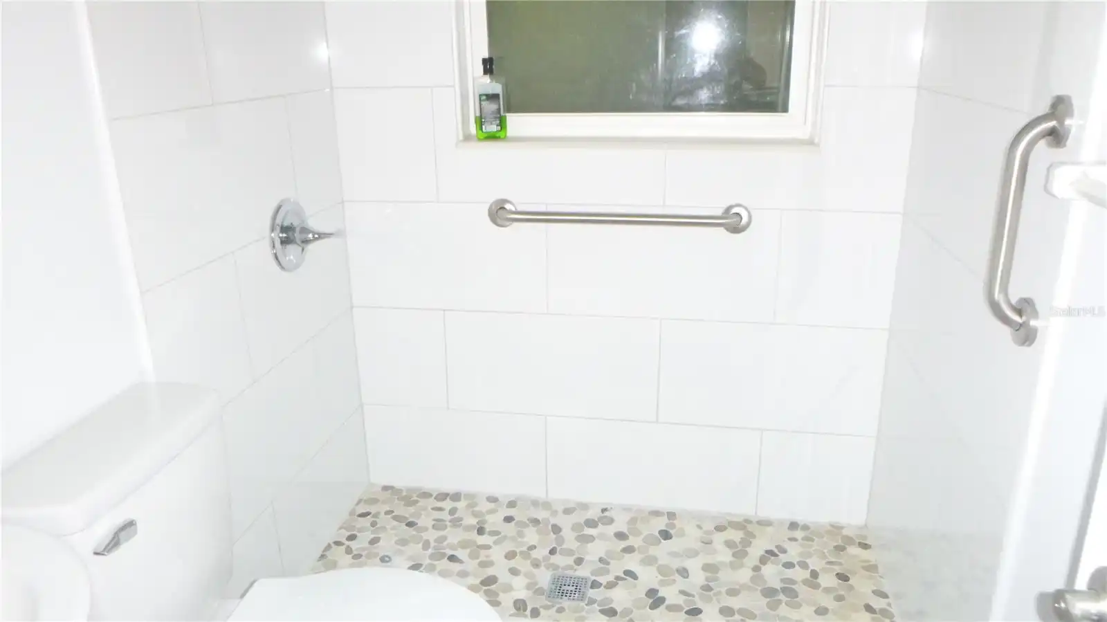 Listing Photo 6